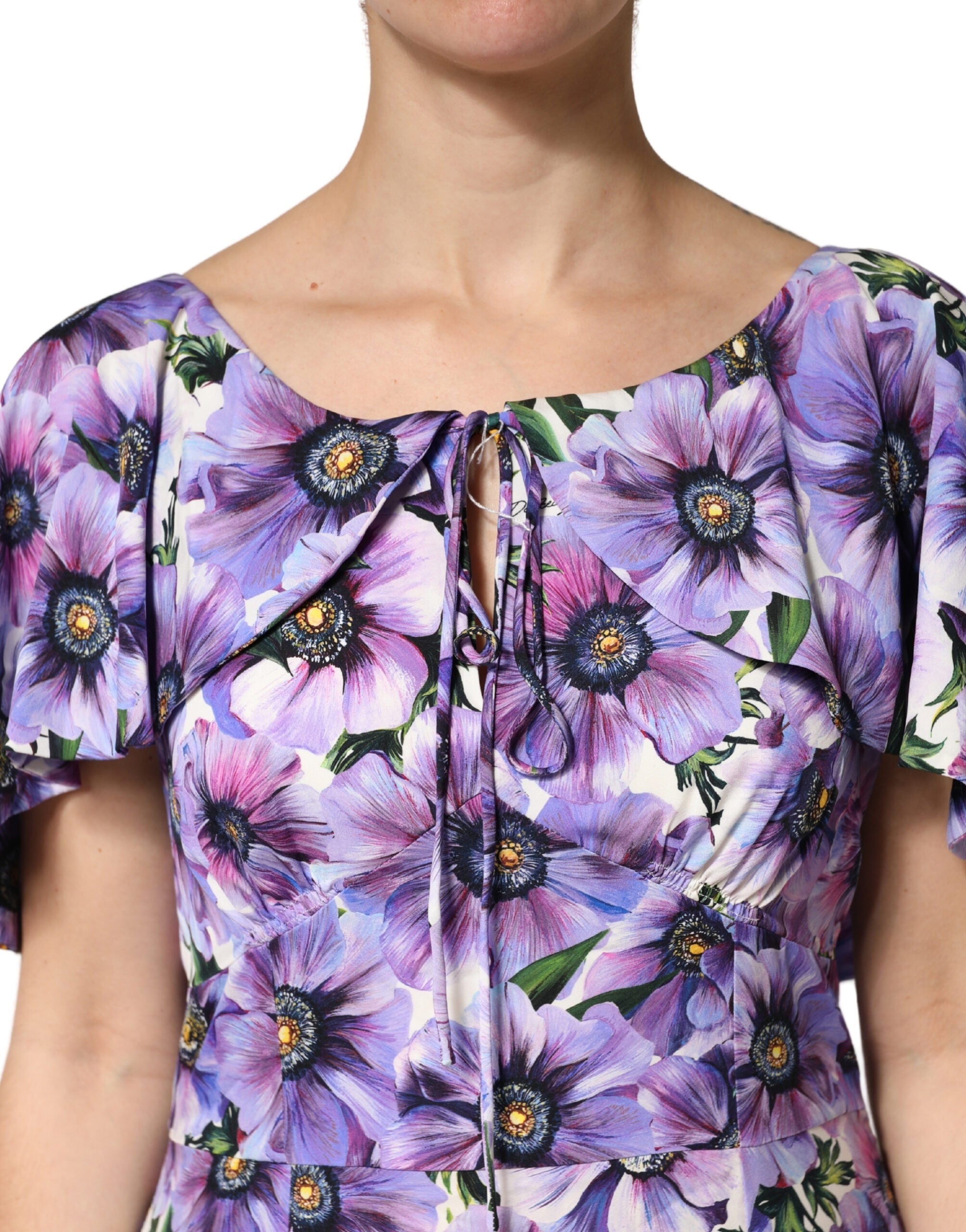Dolce & Gabbana Elegantes bodenlanges Kleid aus violett-blumenbedecktem Stretch-Seidenstoff