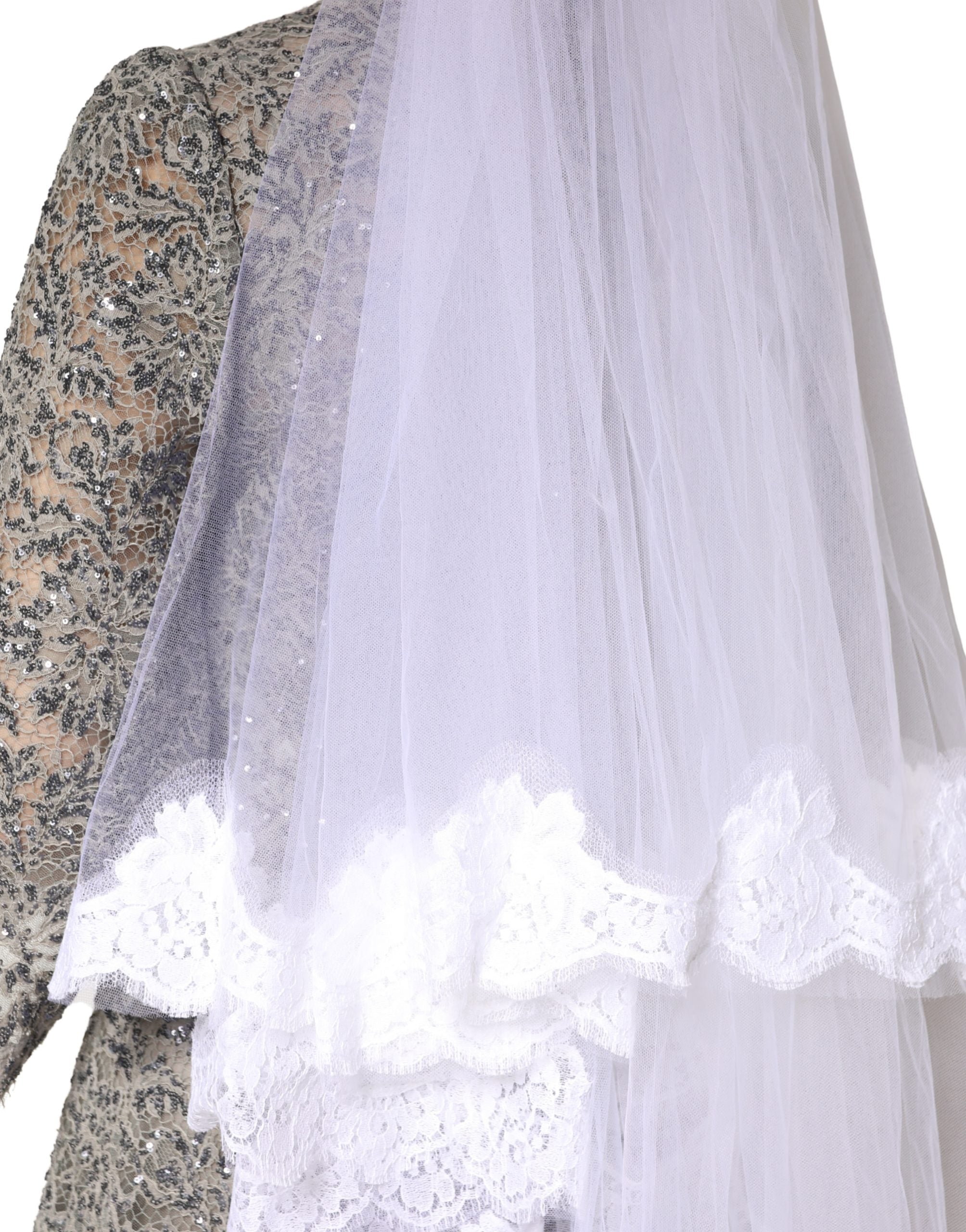 Dolce & Gabbana Schleier aus weißer floraler Spitze, Nylon, bodenlang, 3 m lang