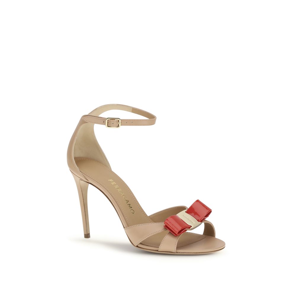 Ferragamo Beige Kalbsleder Bos Taurus Stiletto-Sandalen