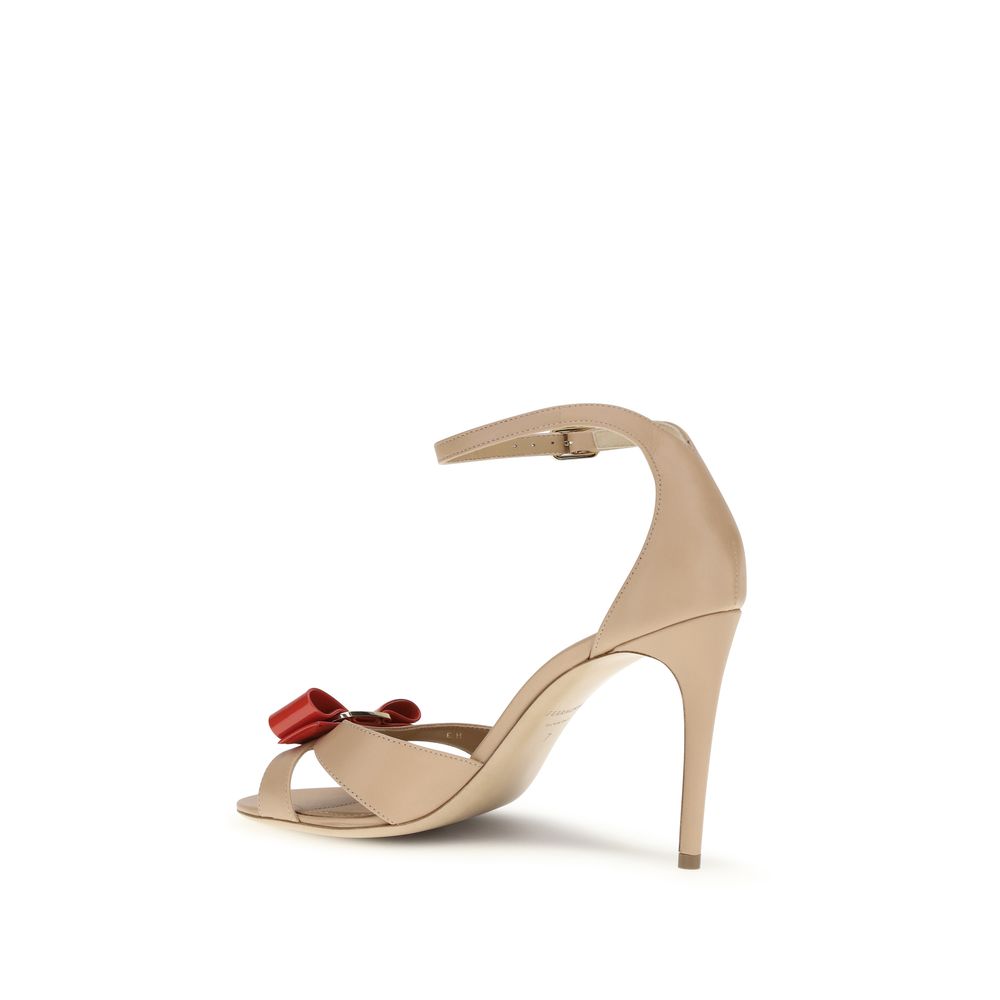 Ferragamo Beige Kalbsleder Bos Taurus Stiletto-Sandalen