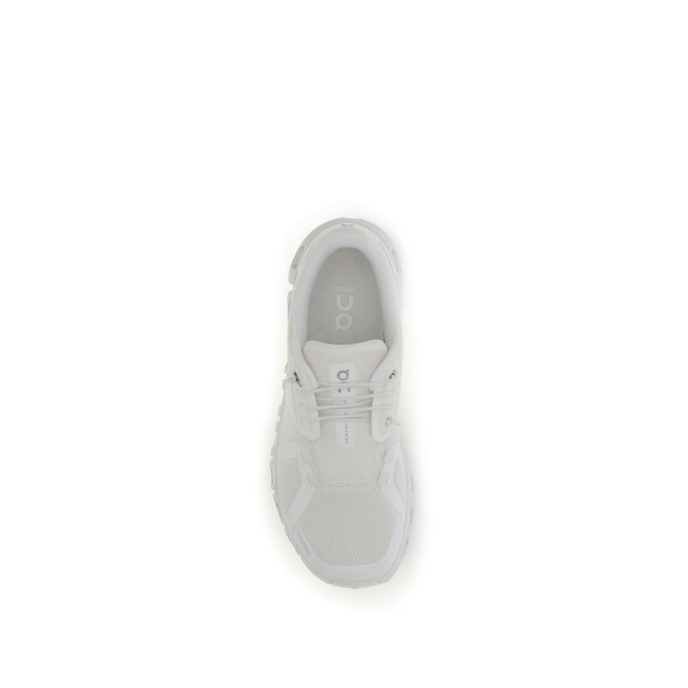 ON Weiße Sportschuhe aus recyceltem Polyester