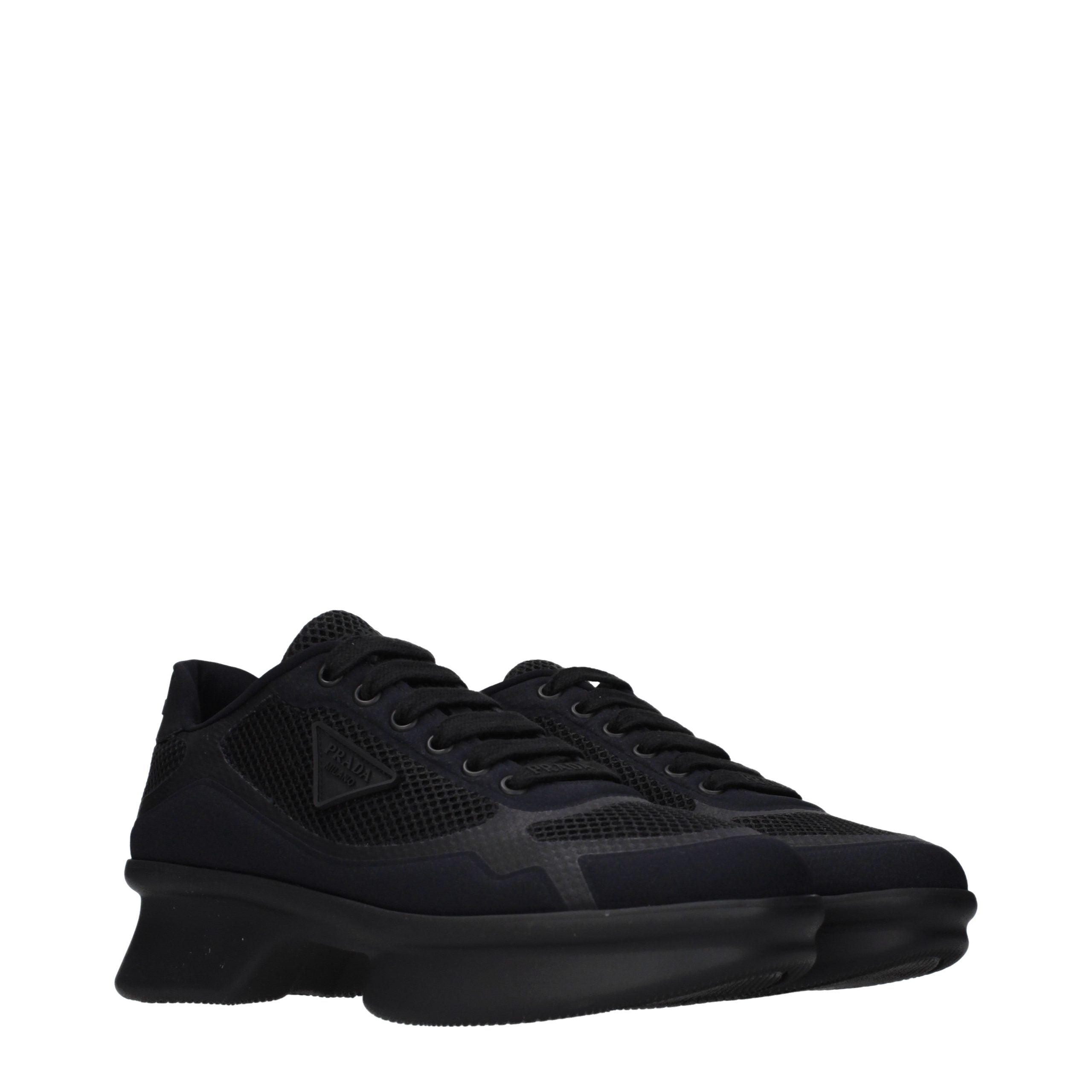 Prada Schwarze Stoff-Sneaker mit niedrigem Schaft