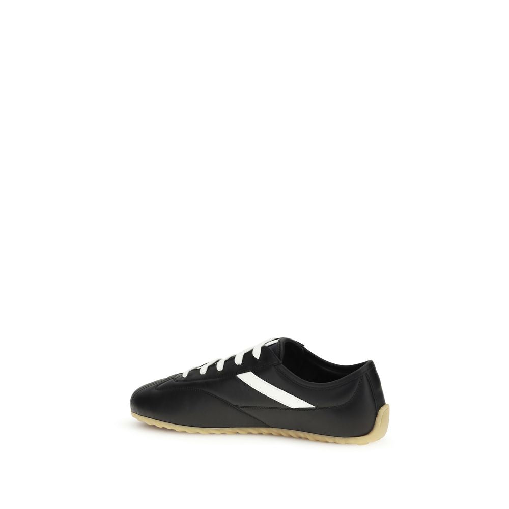 Alexander McQueen Schwarze Bos Taurus Kalbsleder Low-Top-Sneaker