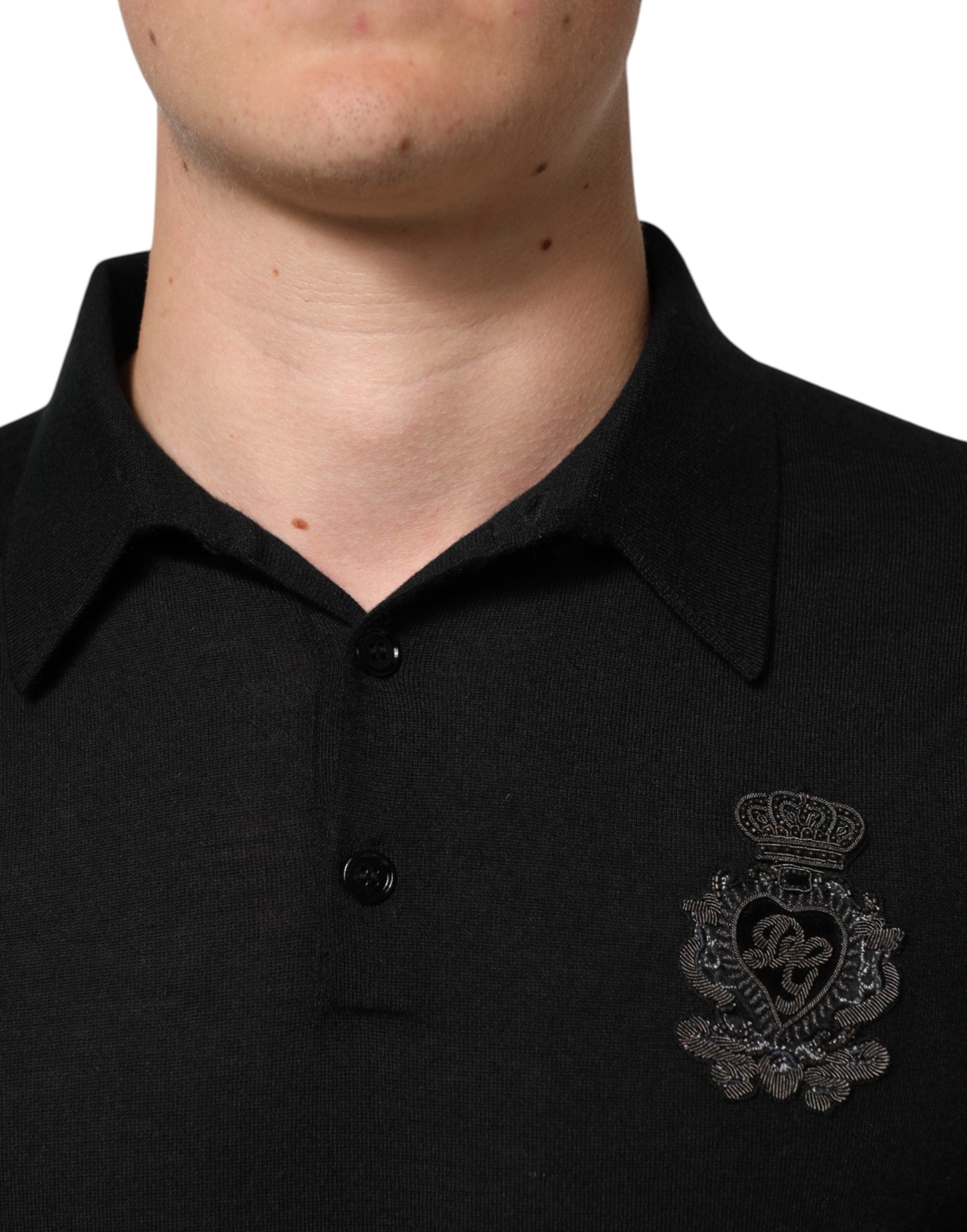 Dolce & Gabbana Schwarzer Pullover mit Crest-Detail und langen Ärmeln für Herren
