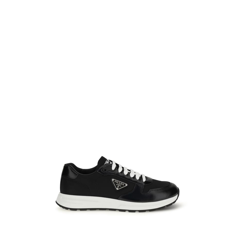 Prada Schwarze Sneaker aus recyceltem Polyamid