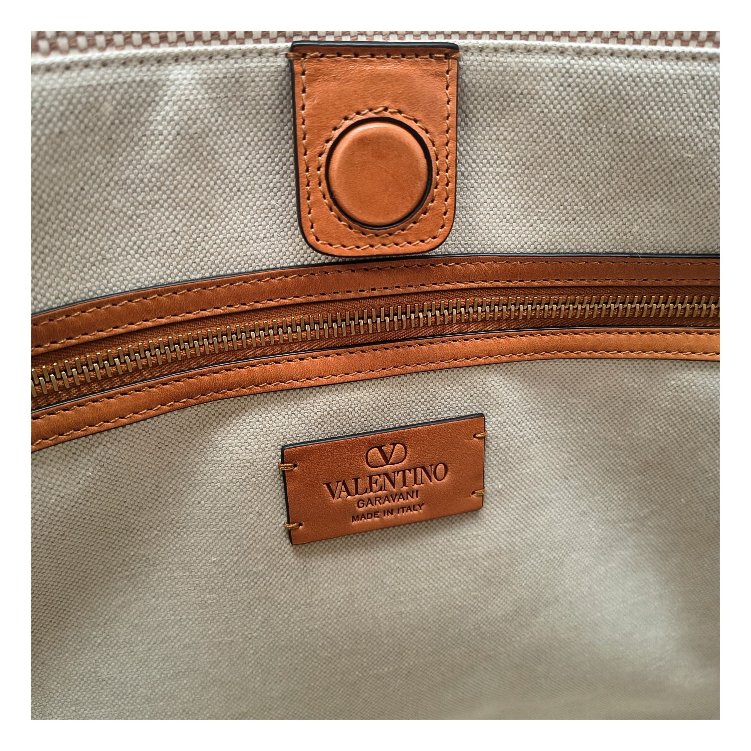 Valentino Garavani Beige Stoff-Handtasche