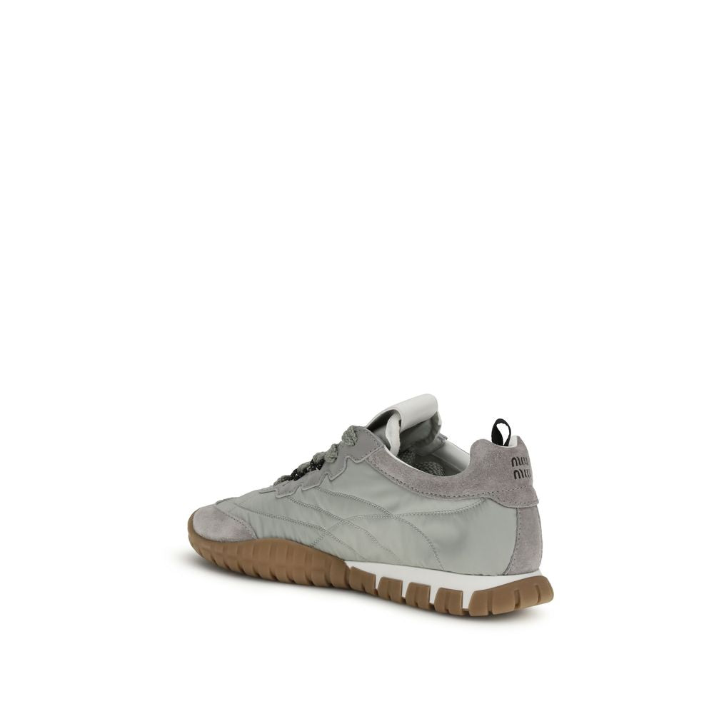 Miu Miu Graue Sportschuhe aus recyceltem Polyamid