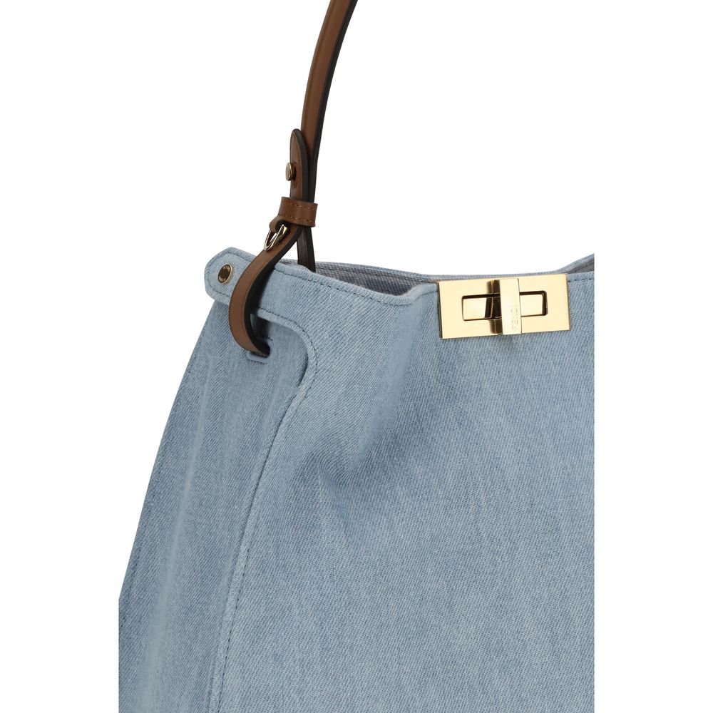 Fendi Schultertasche aus blauem Kalbsleder Bos Taurus