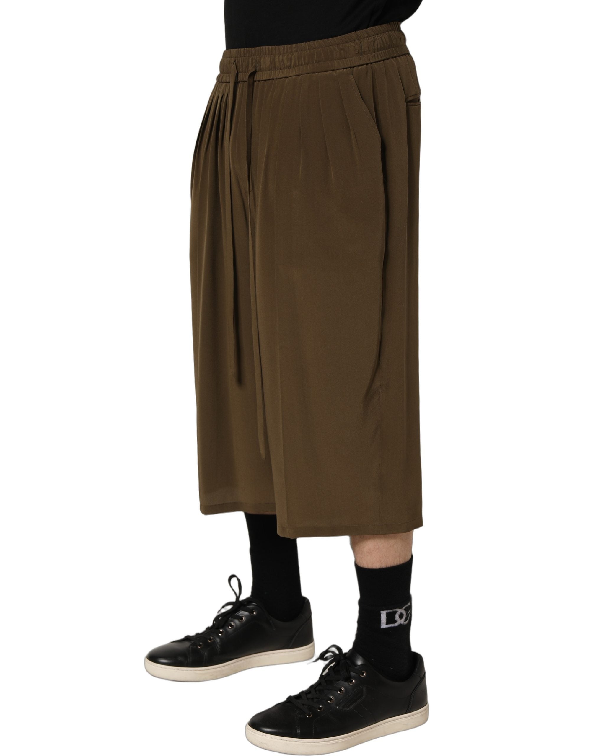 Dolce & Gabbana Braune Seiden-Bermudashorts mit mittlerer Taille und Faltenlegung