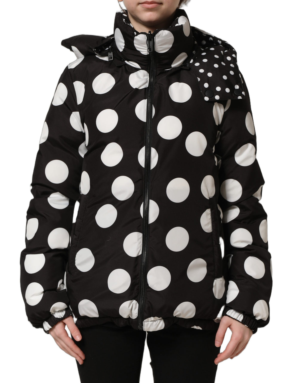 Dolce & Gabbana Kapuzenblousonjacke mit schwarz-weißen Polka Dots