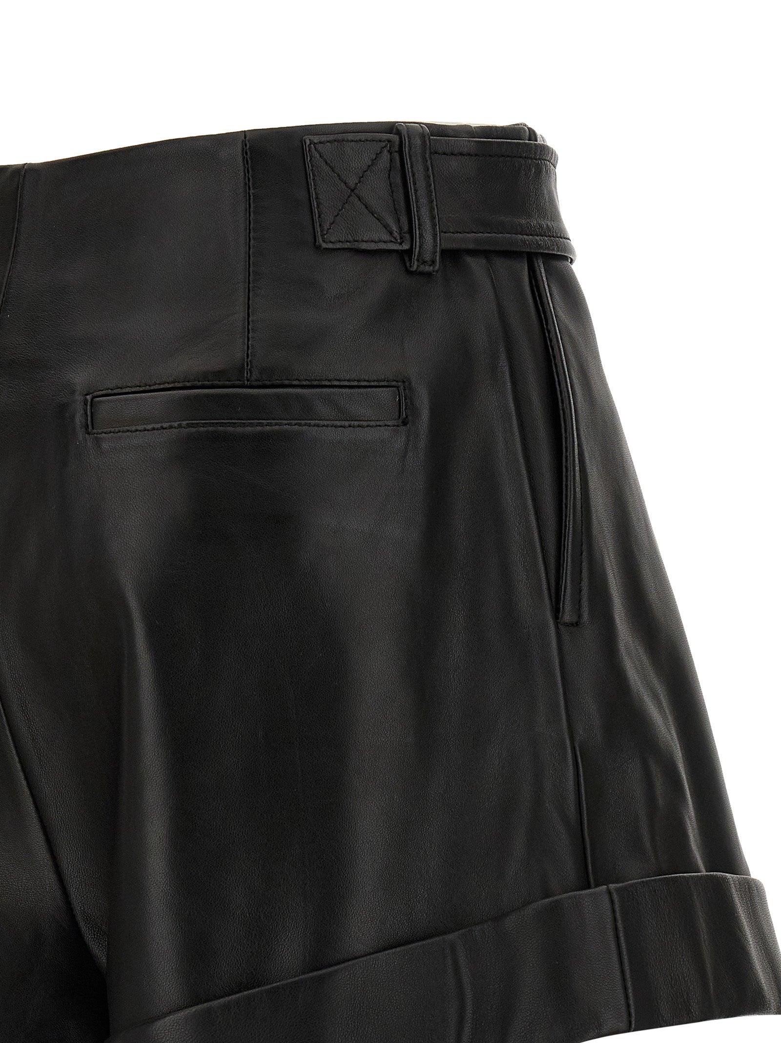 Sportmax Schwarze Bermuda-Shorts aus Lammleder