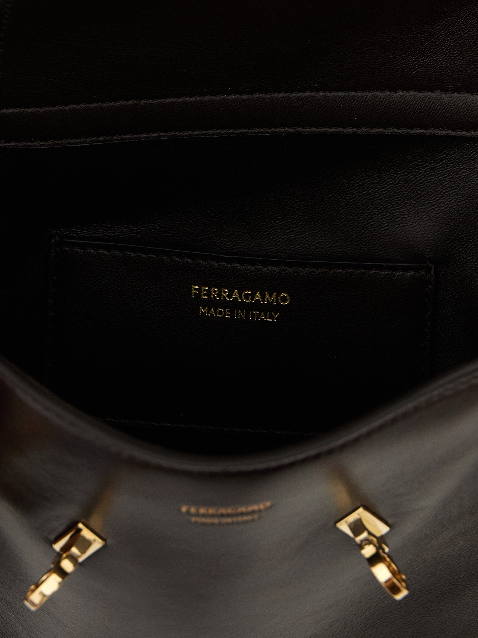 Ferragamo Umhängetasche aus braunem Kalbsleder
