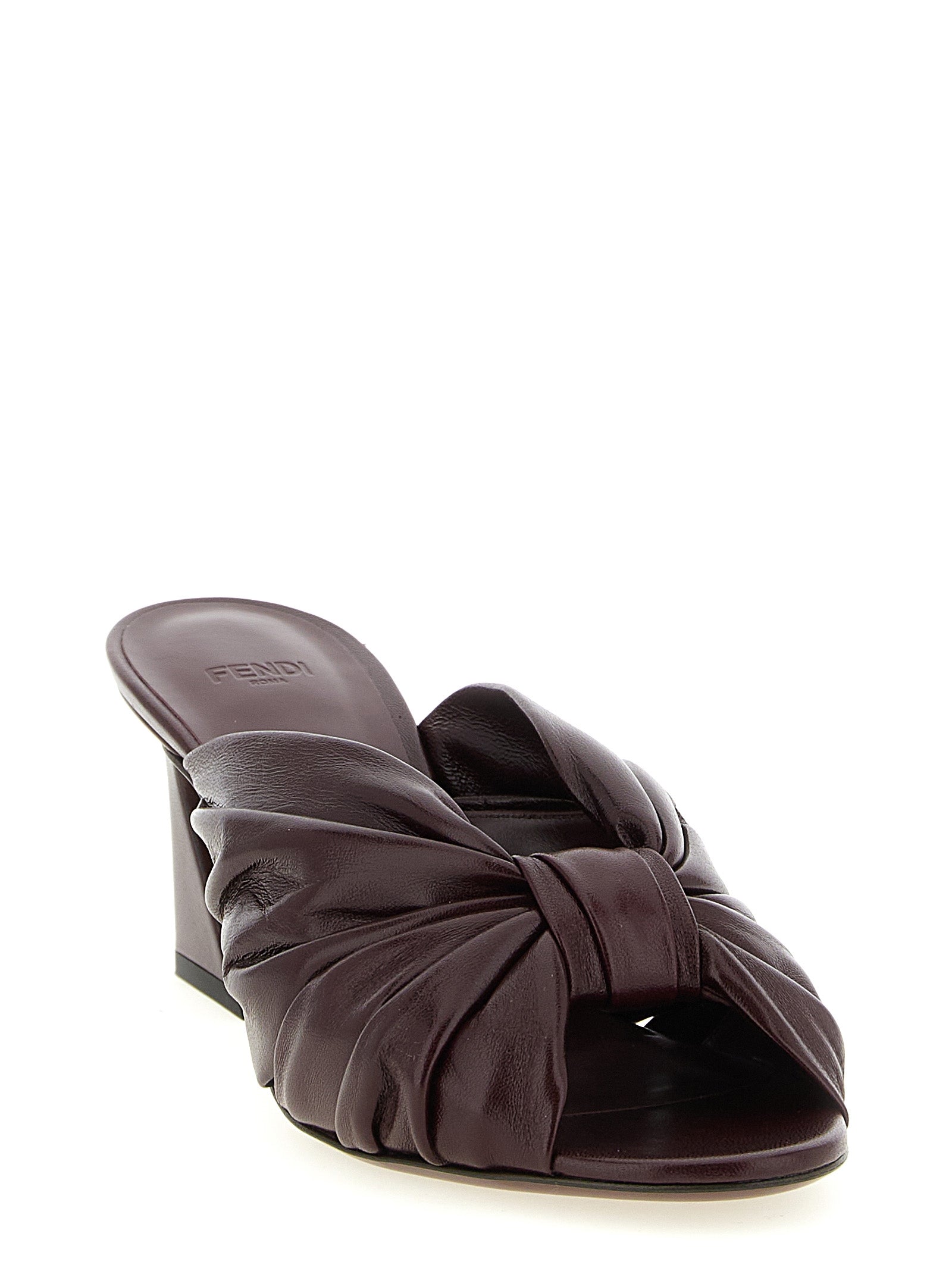 Fendi Plateau-Sandalen aus bordeauxrotem Lammleder