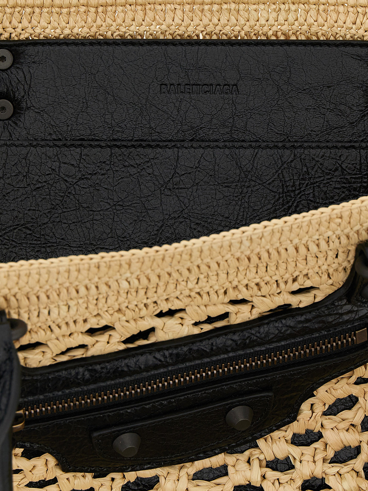 Balenciaga Schultertasche aus beiger Viskose