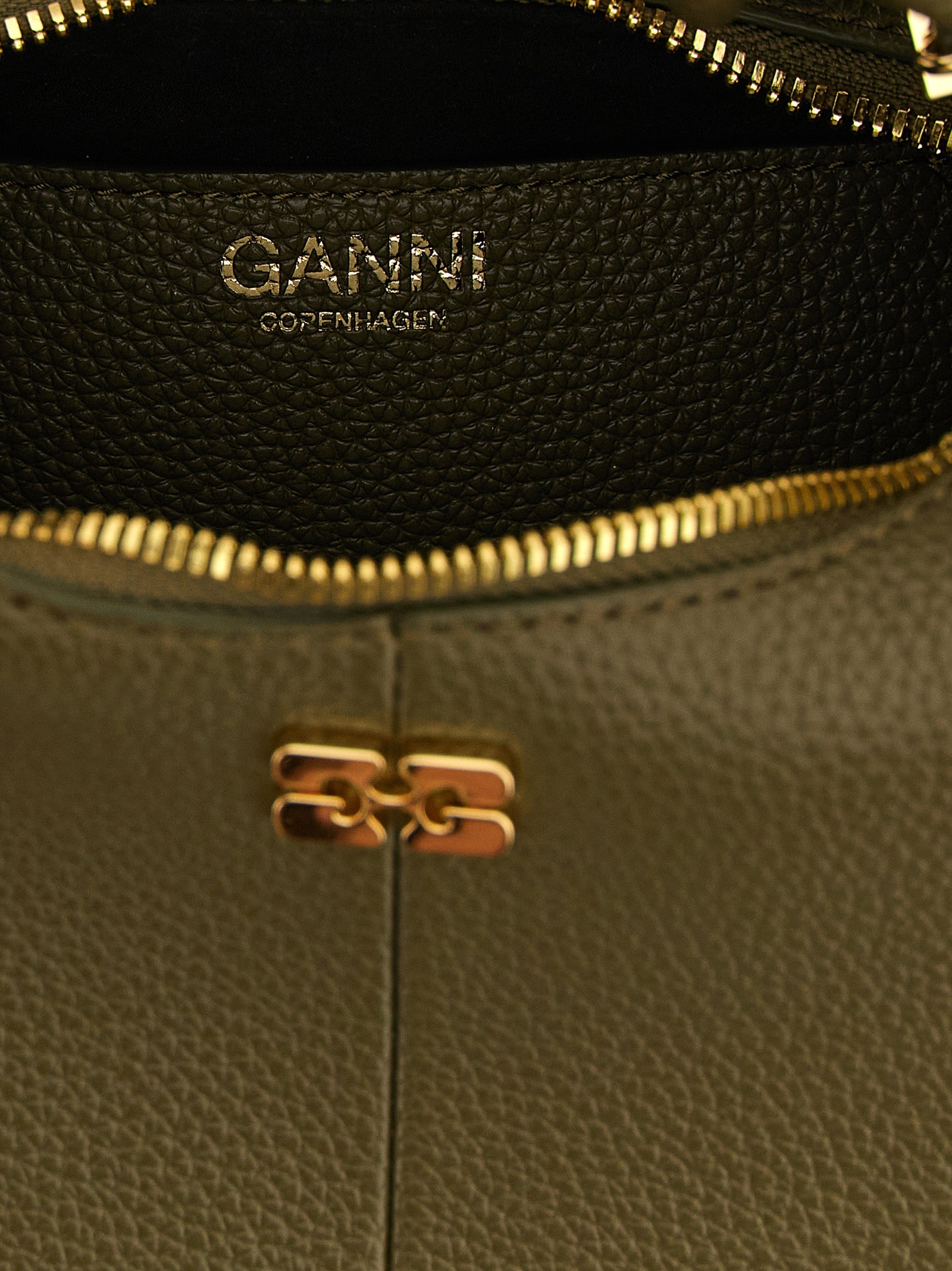 Ganni Zweifarbige Handtasche aus Polyester