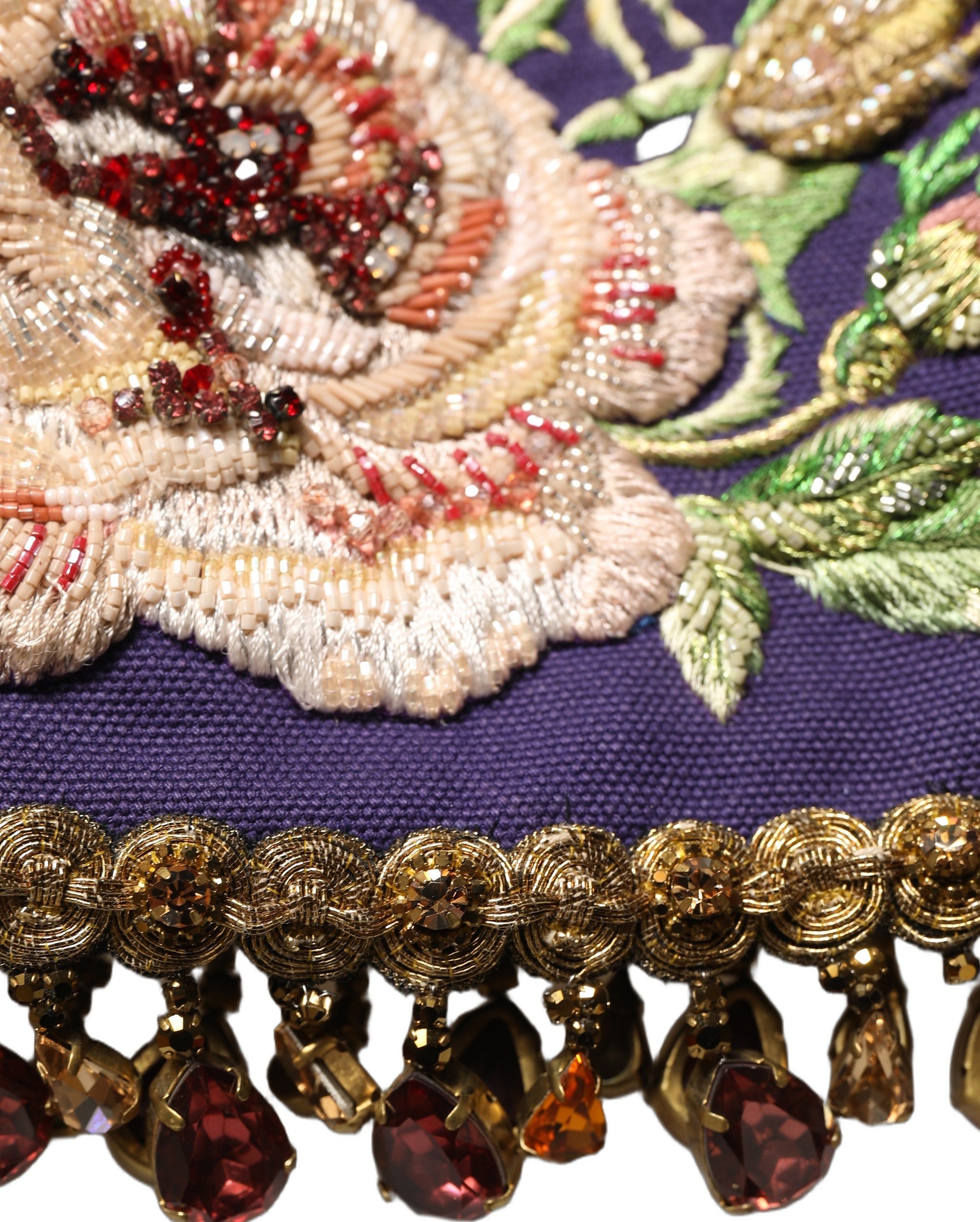 Dolce & Gabbana Lila Minirock mit Blumenstickerei und mittelhohem Bund