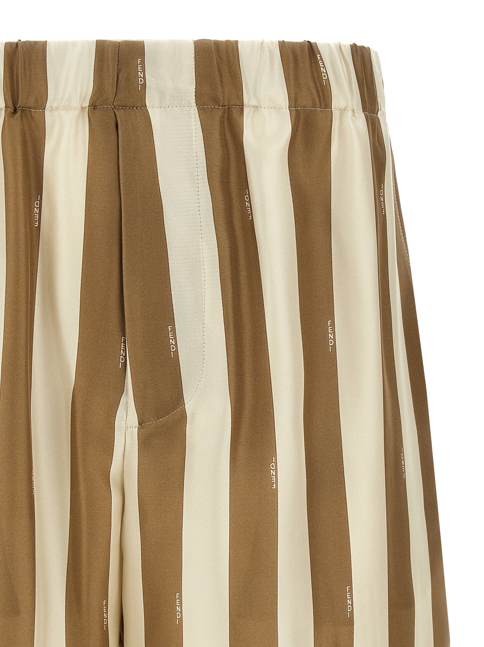 Fendi Beige Seiden-Bermuda-Shorts