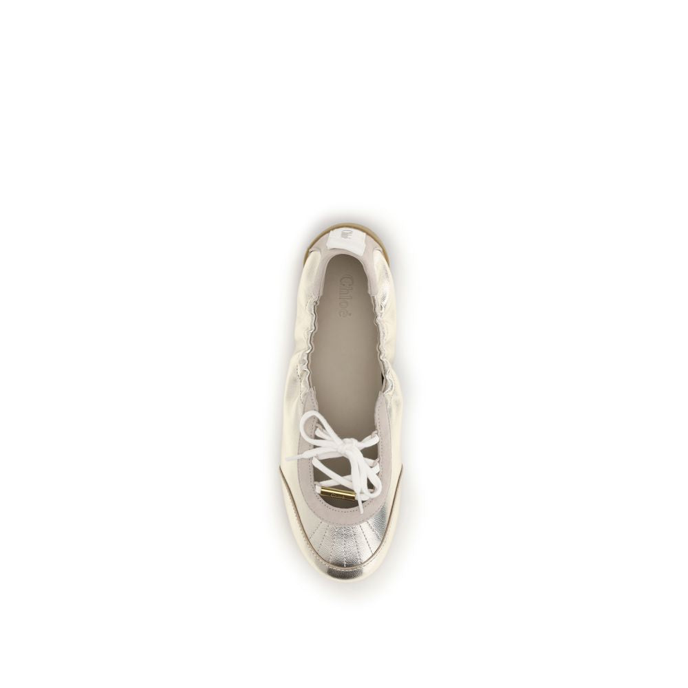 Chloé Bos Taurus Sneakers aus silbernem Kalbsleder