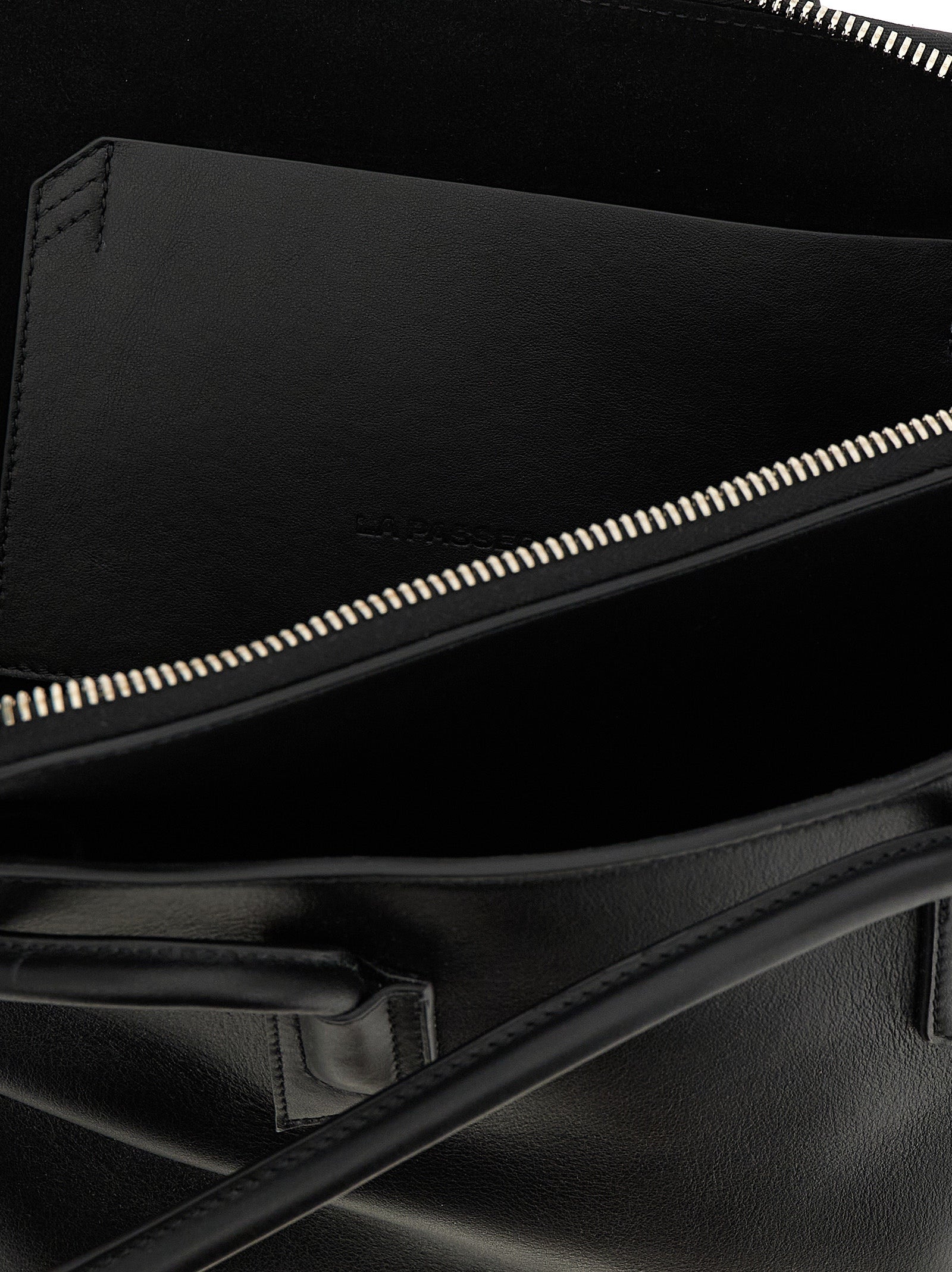 The Attico Schwarze Kalbsleder-Schultertasche