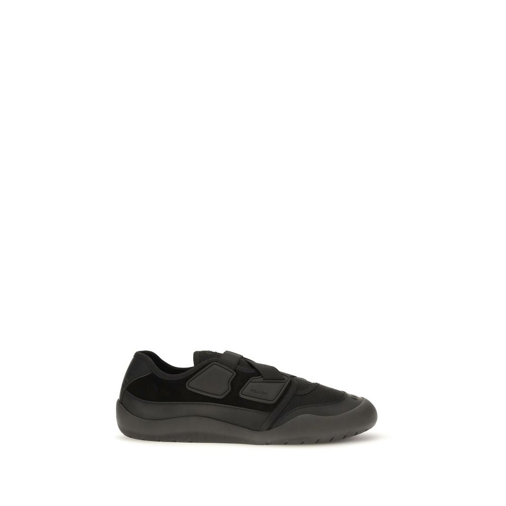 Prada Schwarze Low-Top-Sneaker aus Nylon
