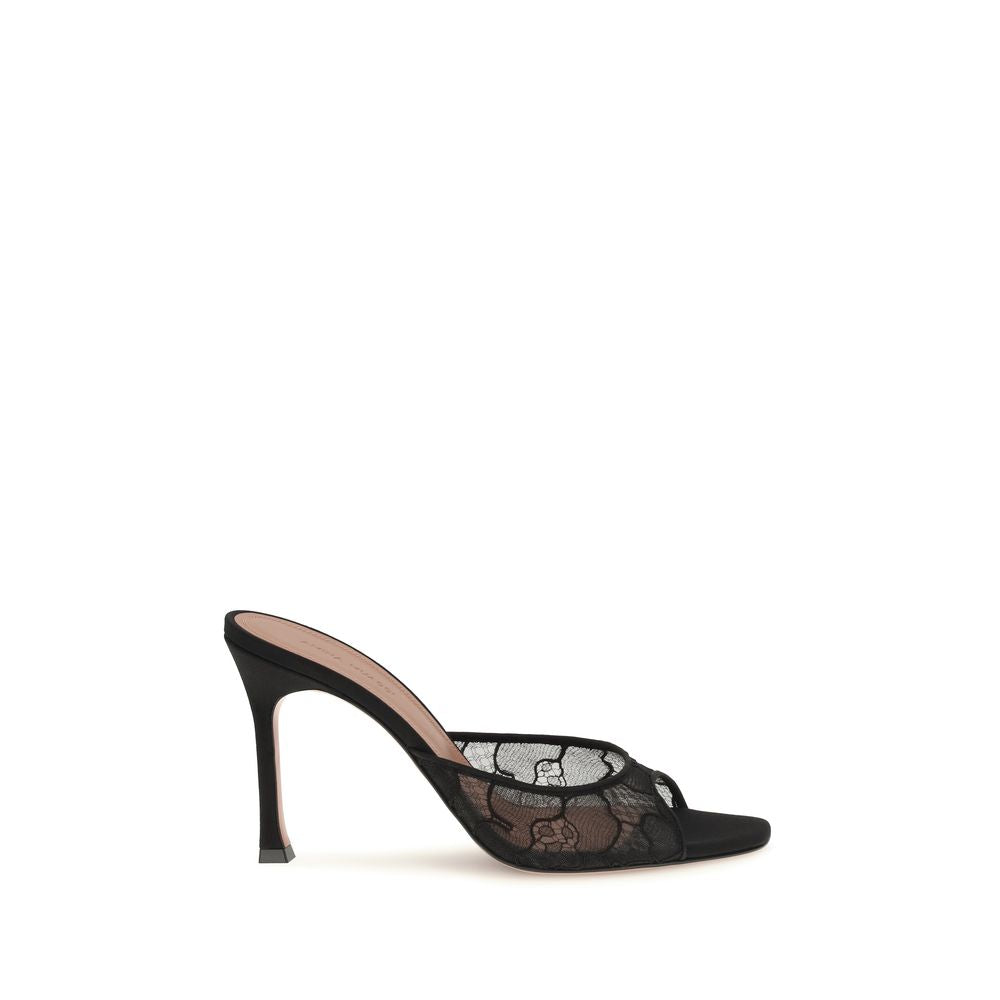 Amina Muaddi Schwarze Pumps aus Stoff