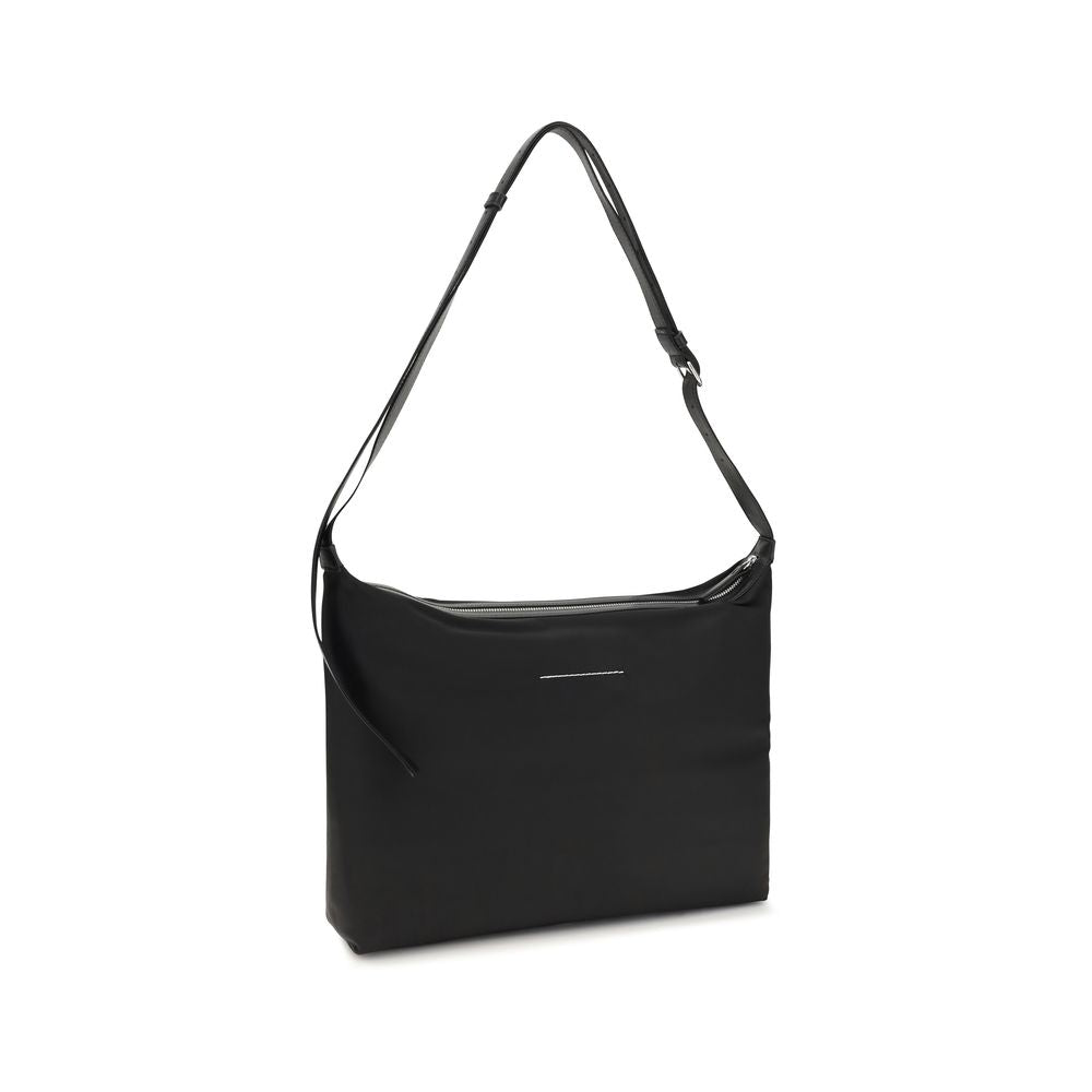 MM6 Schwarze Schultertasche aus Polyamid