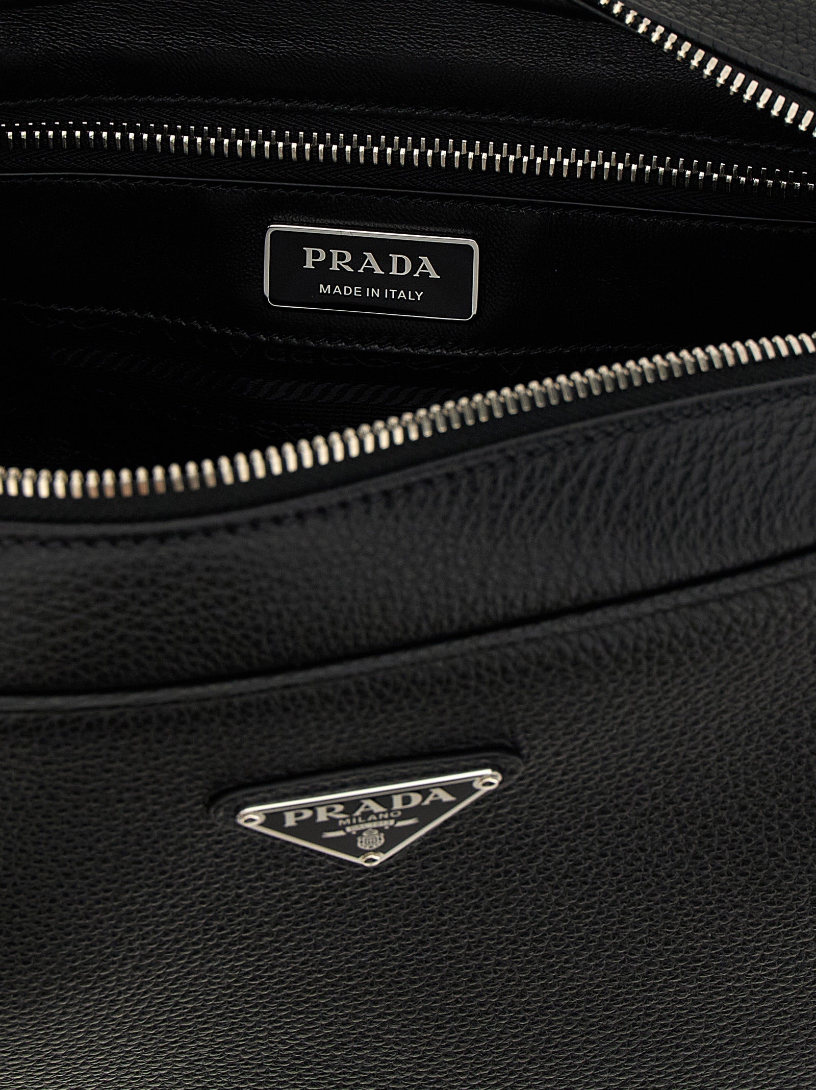 Prada Schwarze Kalbsleder-Umhängetasche