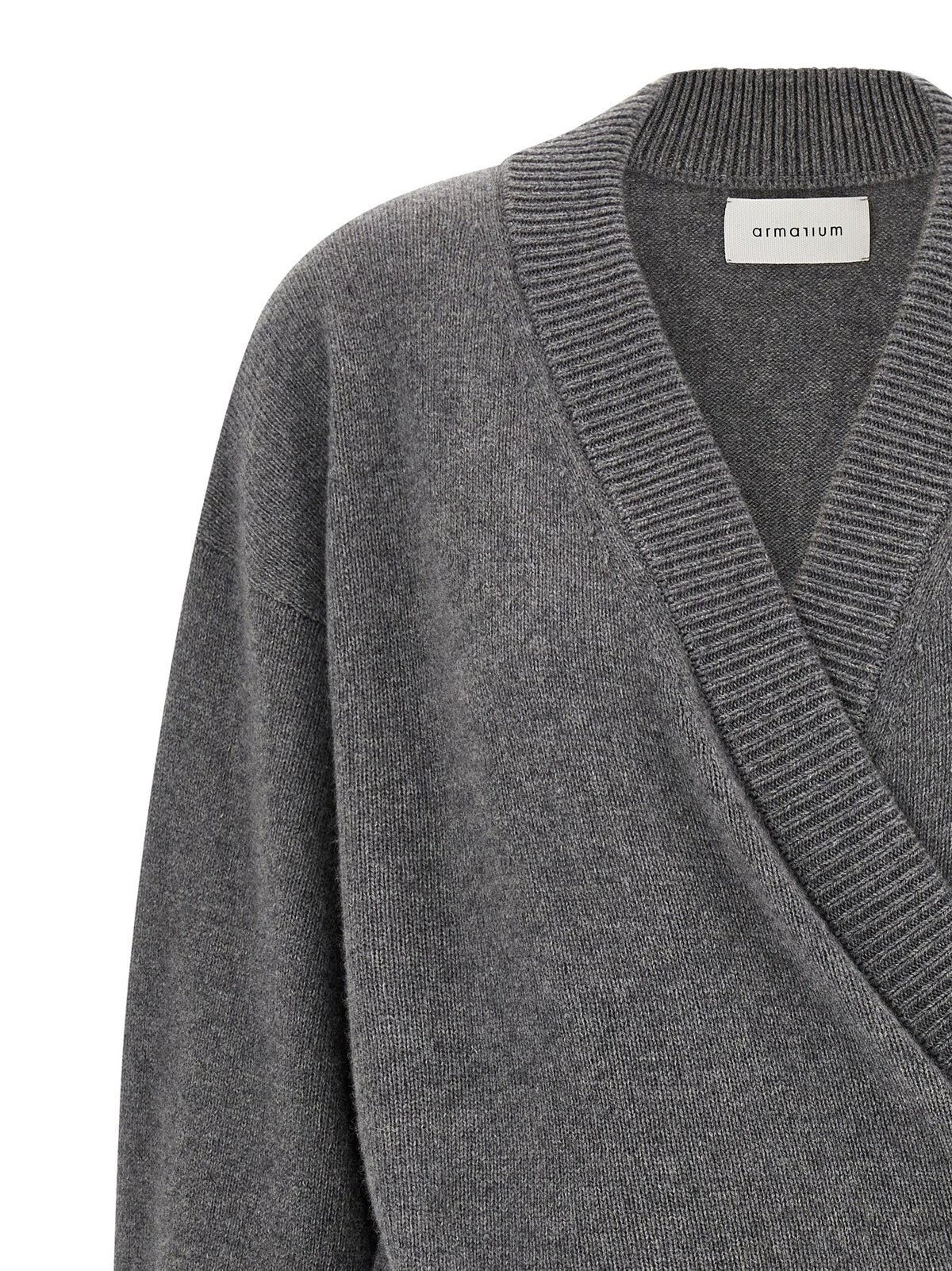 Armarium Grauer Wollcardigan
