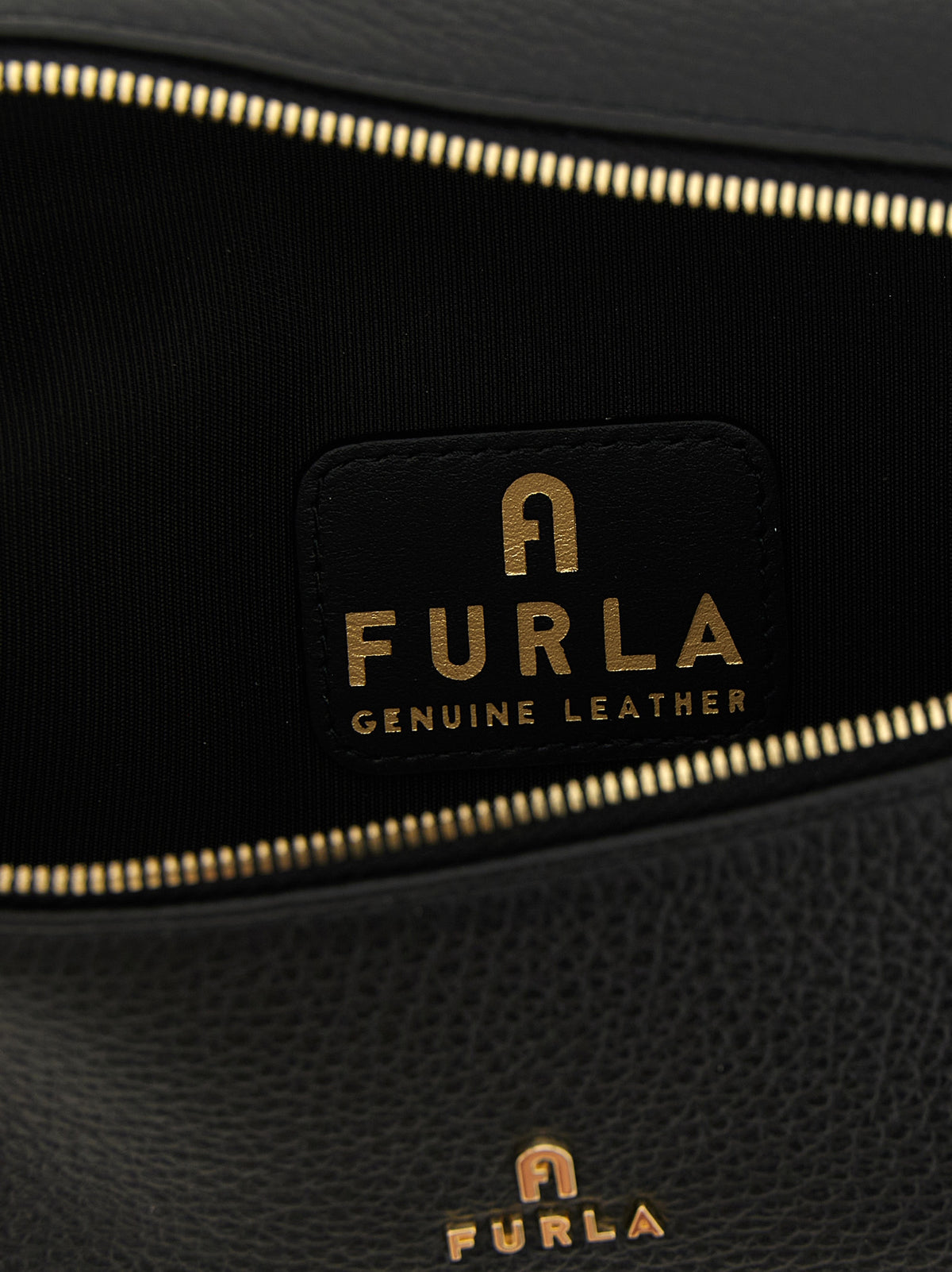 Furla Schwarze Lederhandtasche