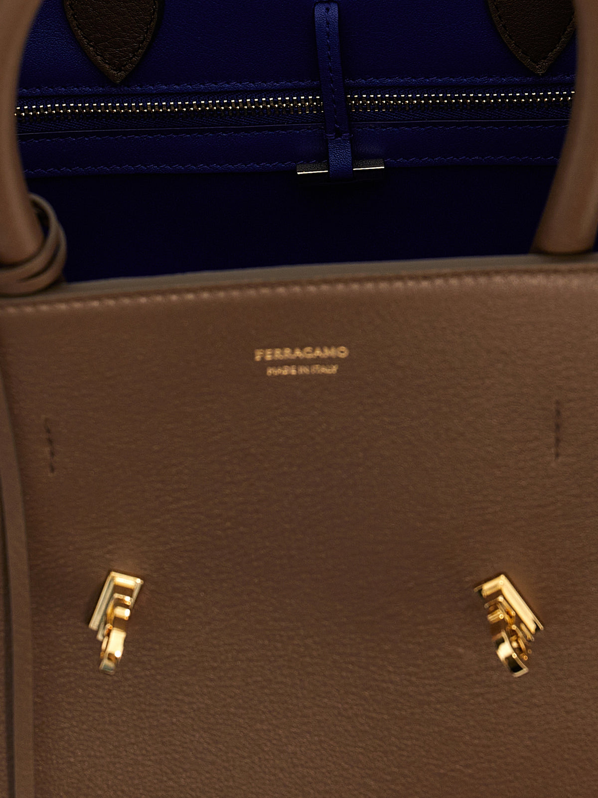 Ferragamo Braune Kalbsleder-Handtasche
