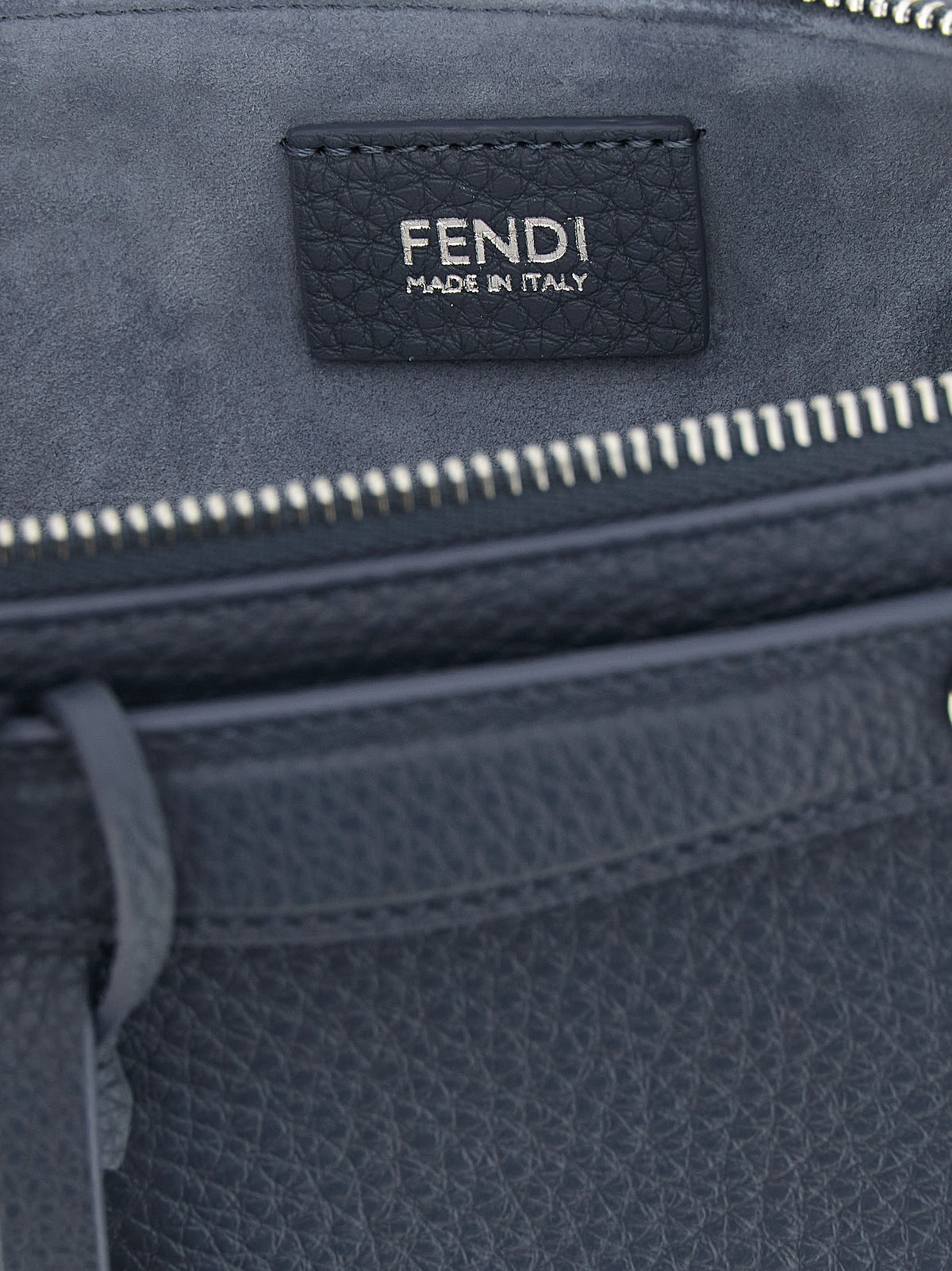 Fendi Blaue Clutch aus Kalbsleder