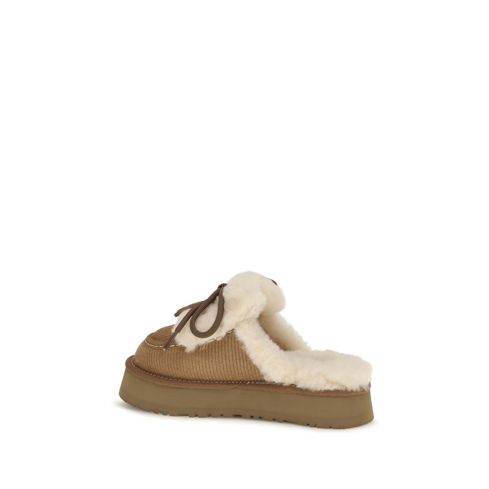 UGG Braune Wildleder-Slipper