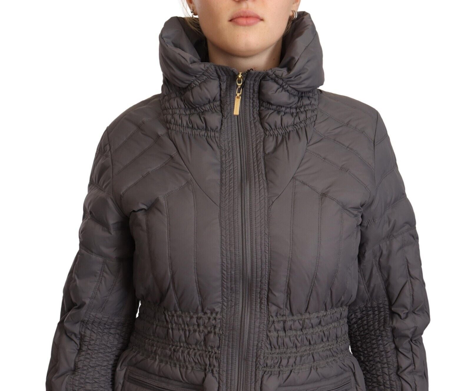 Roccobarocco Graue gesteppte Langarm-Logo-Patch-Jacke mit durchgehendem Reißverschluss