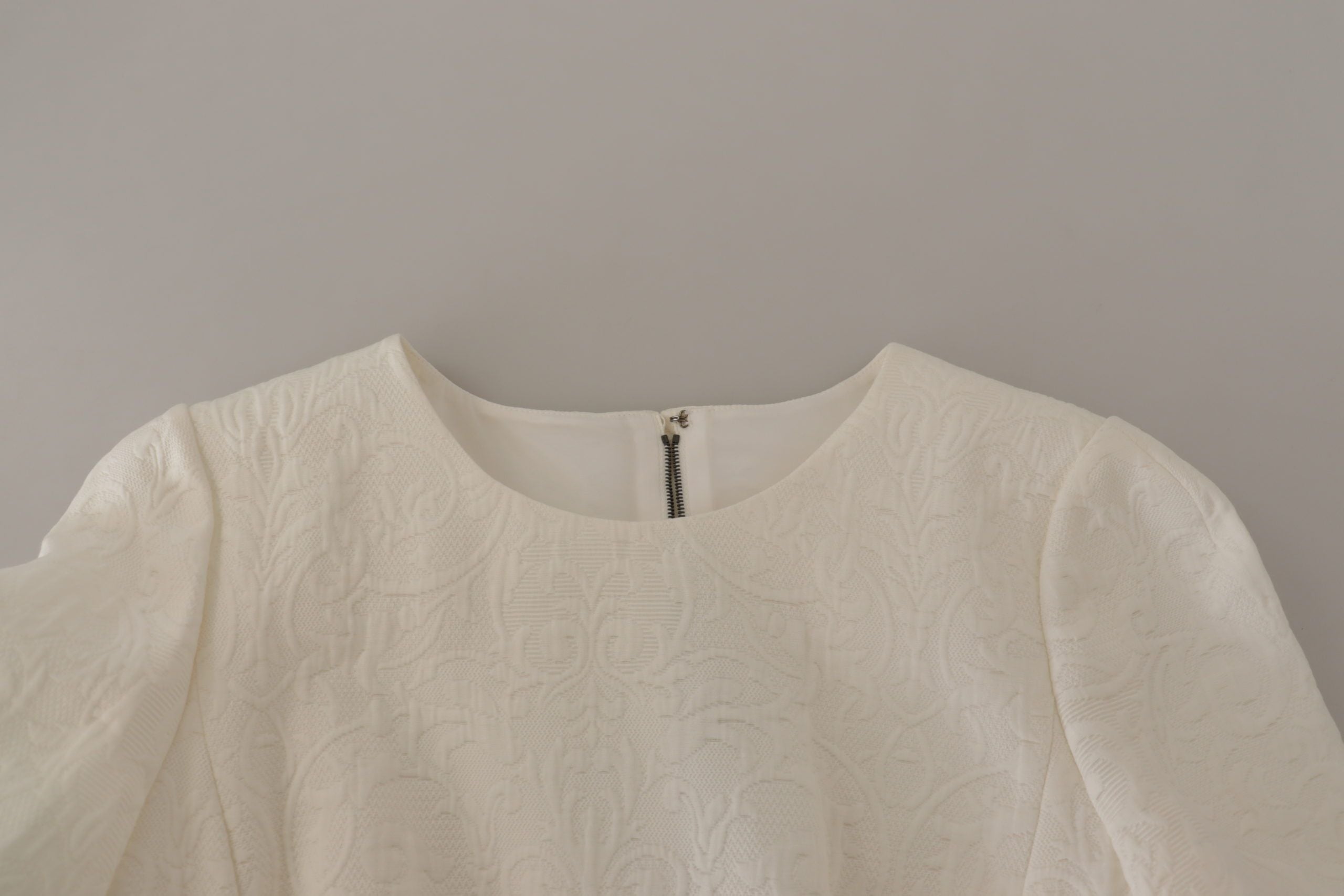Dolce & Gabbana Weißes Jaquard Midi Kleid mit Blumenmuster und Brokatbesatz