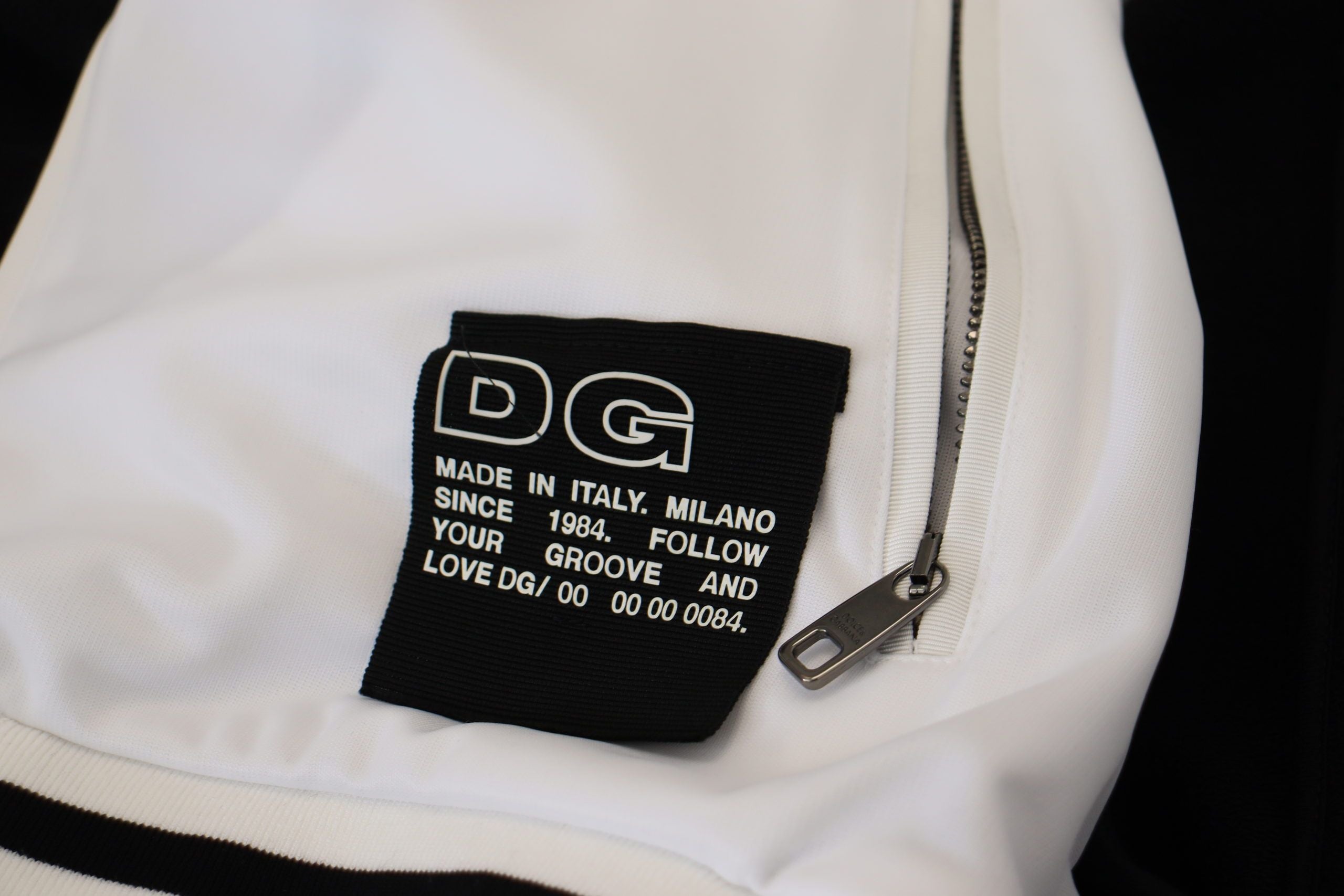 Dolce & Gabbana Schwarze Polyester Jacke mit Kapuze und durchgehendem Reißverschluss