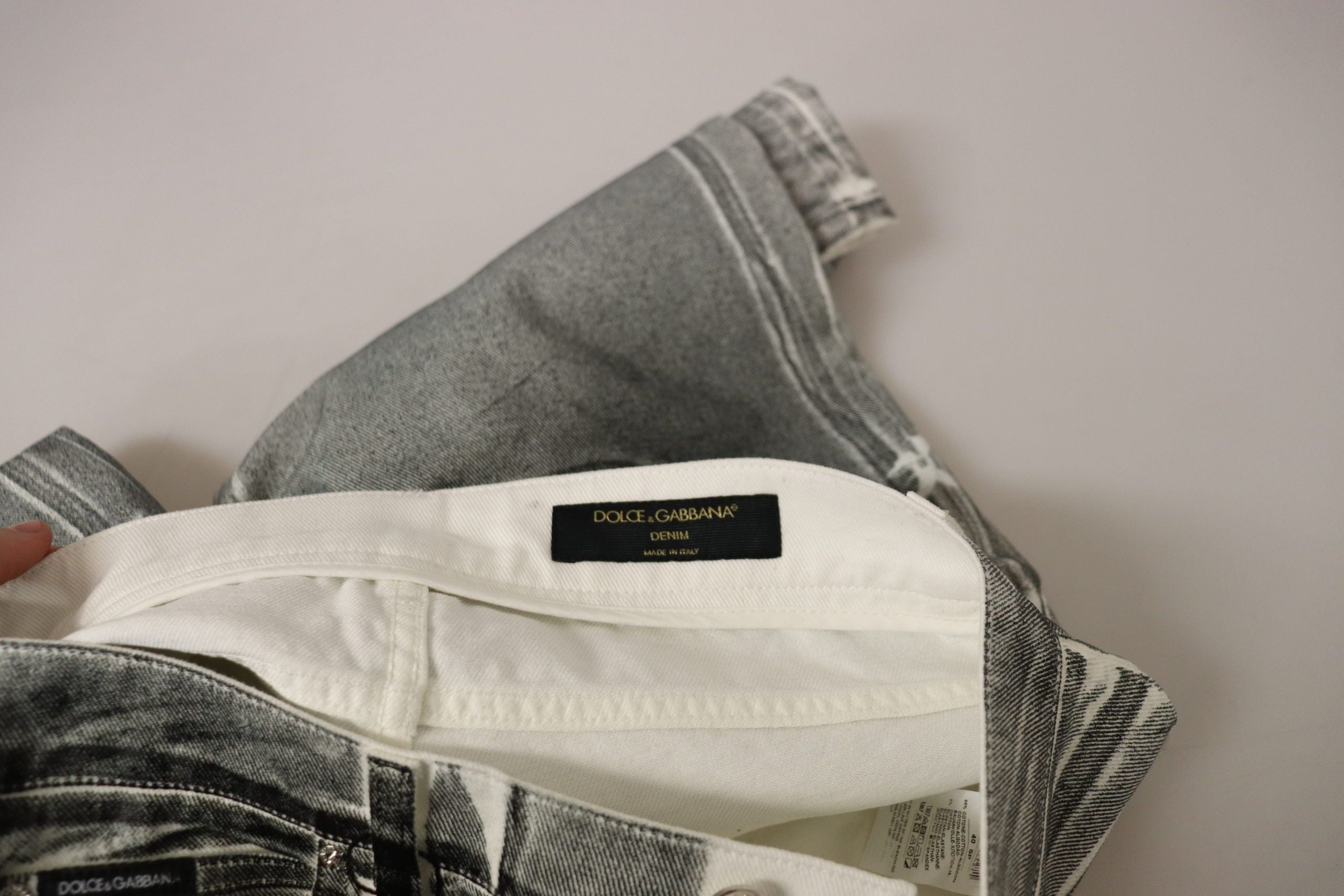 Dolce & Gabbana Graue gewaschene Denim-Hose mit hoher Taille Baumwolljeans