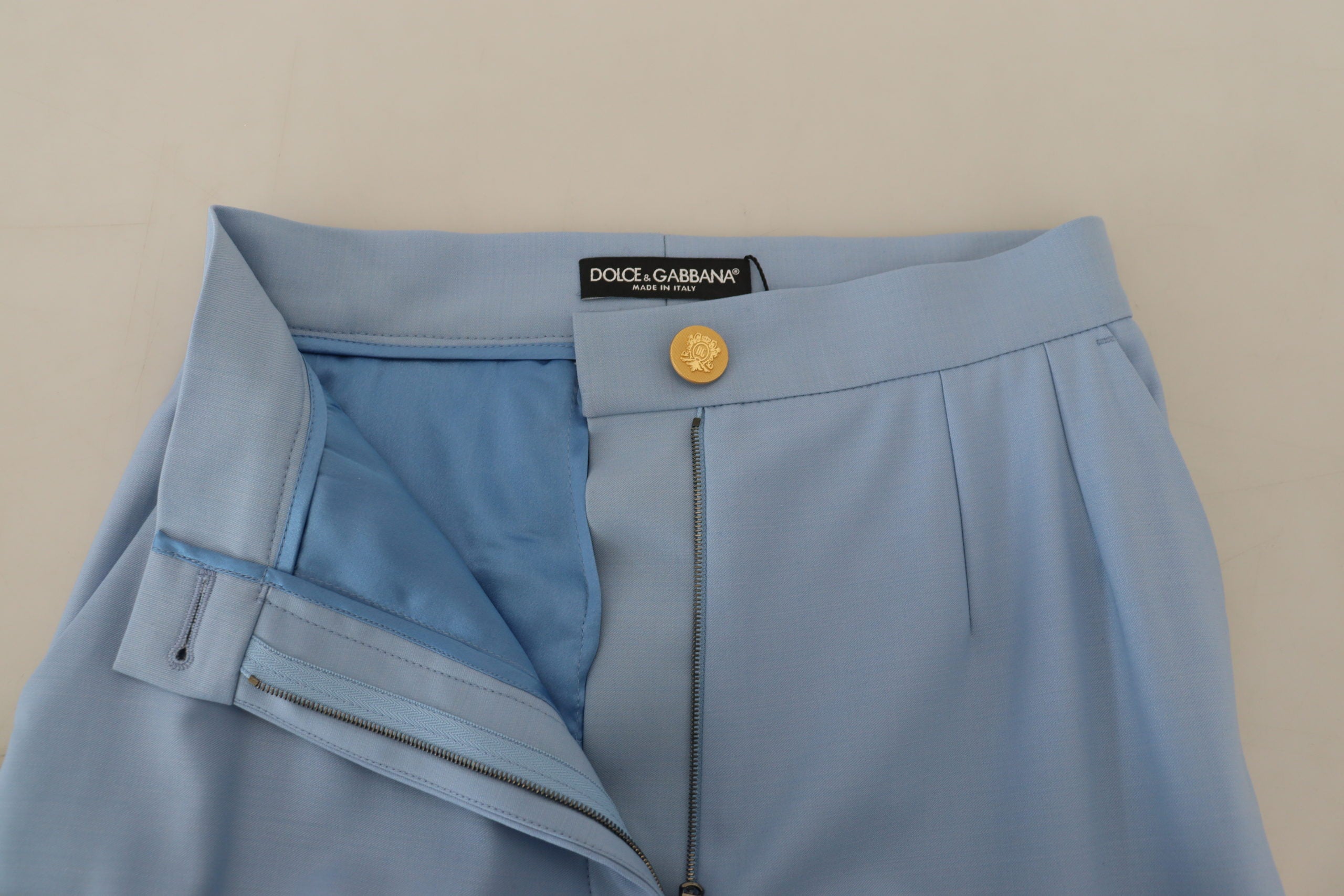 Dolce & Gabbana Hellblaue Knopfhose mit weitem Bein