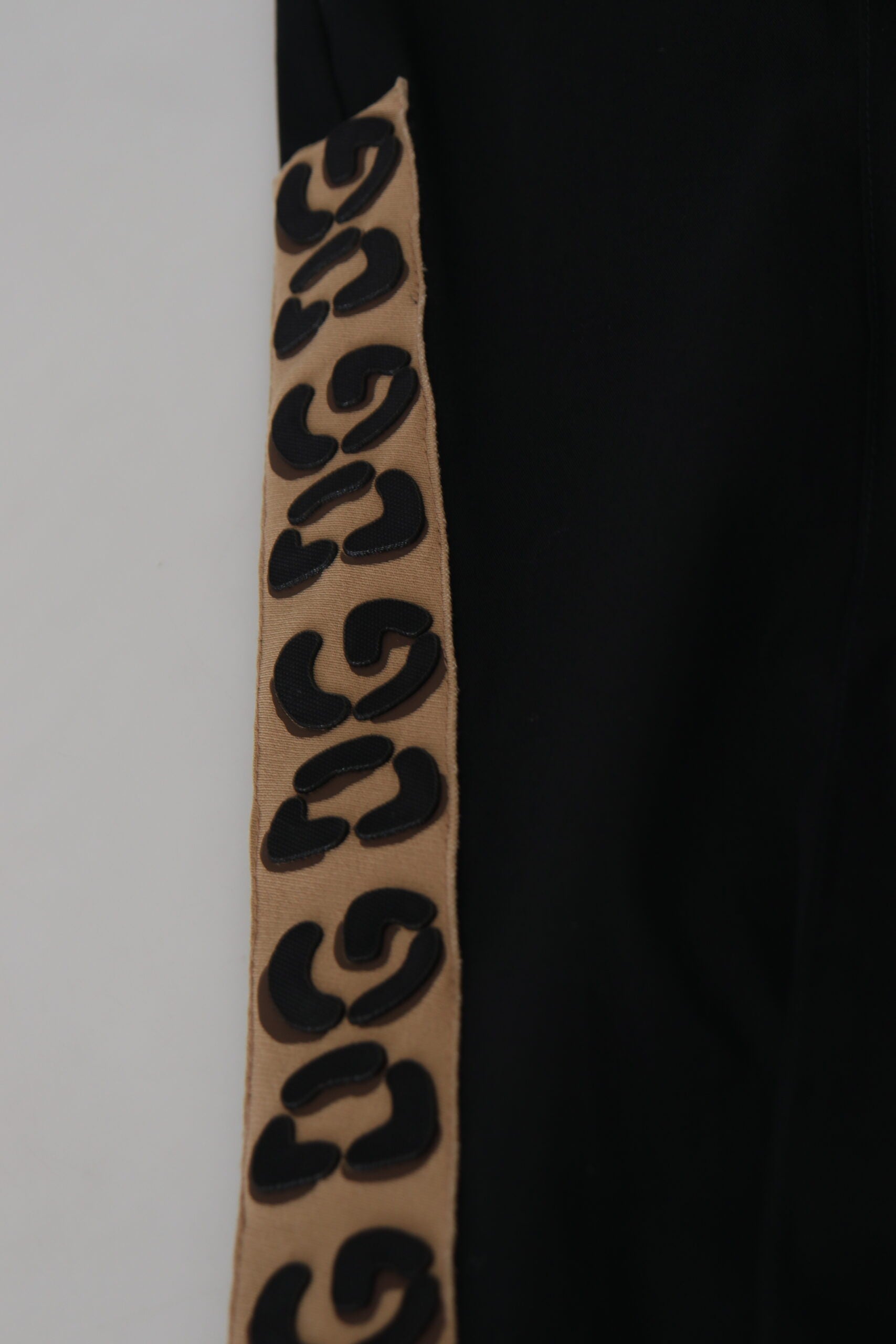 Dolce & Gabbana Schwarz Baumwolle Elastische Taille DG Logo Cropped Pants