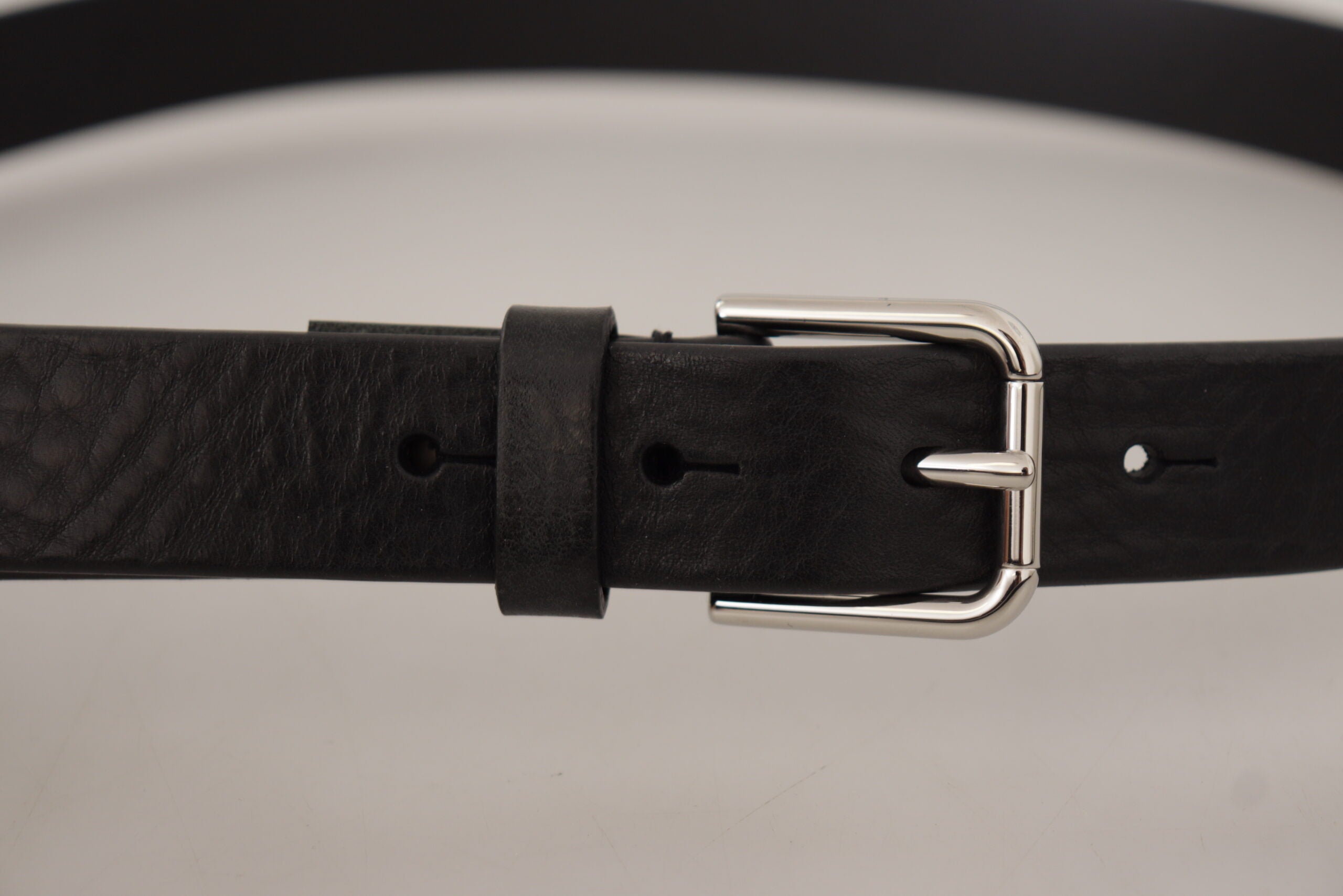 Dolce & Gabbana Schwarzes Kalbsleder Silberfarbenes Logo Metallschnalle Gürtel