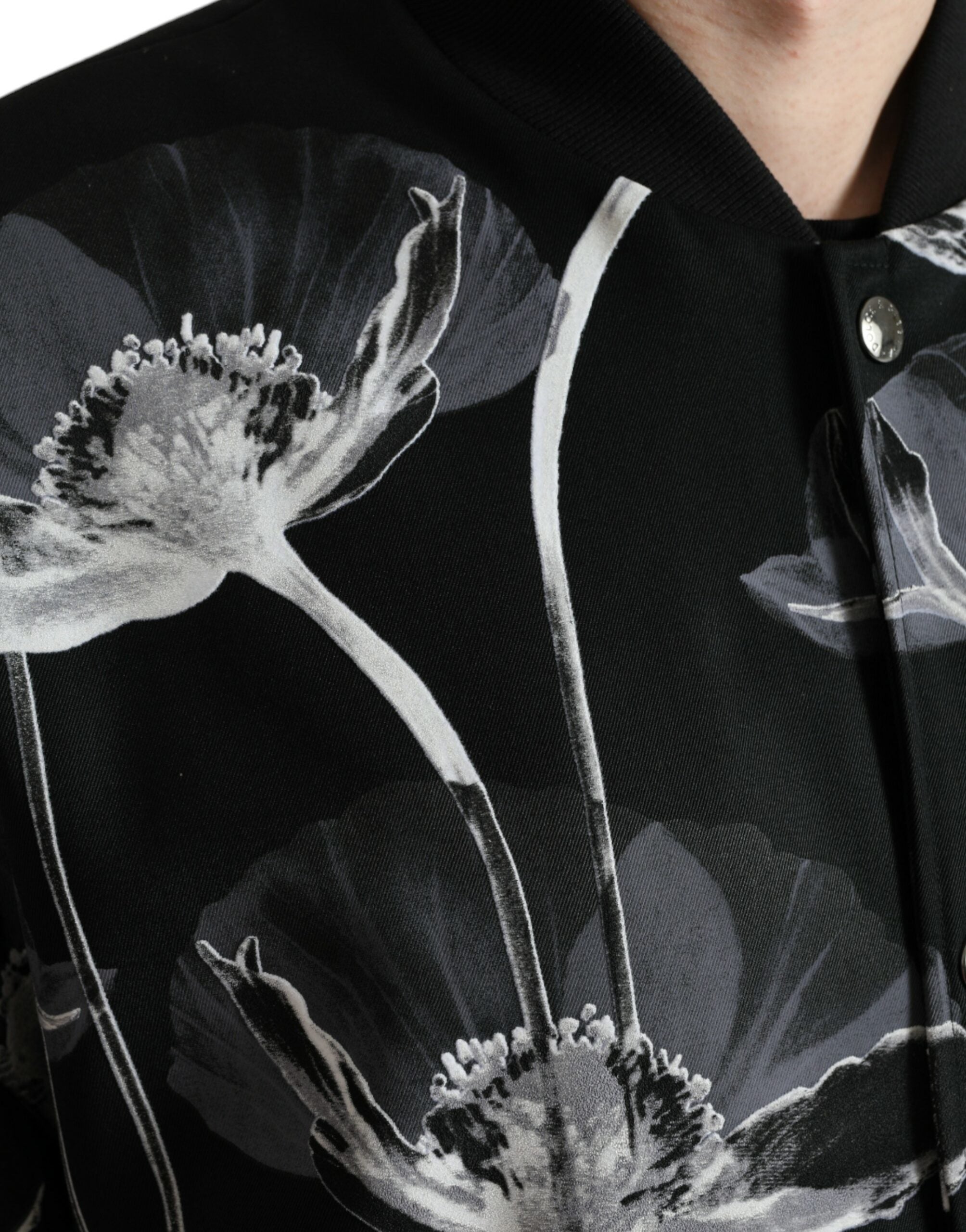 Dolce & Gabbana Schwarze Bomberjacke aus Wolle mit Blumendruck und Knopfleiste