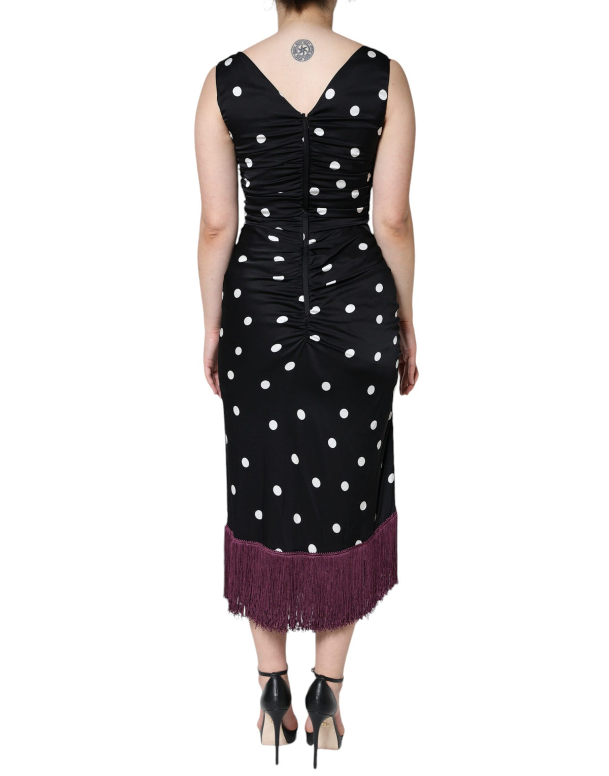 Dolce & Gabbana Schwarzes gepunktetes Midikleid aus Seide mit V-Ausschnitt und Quasten