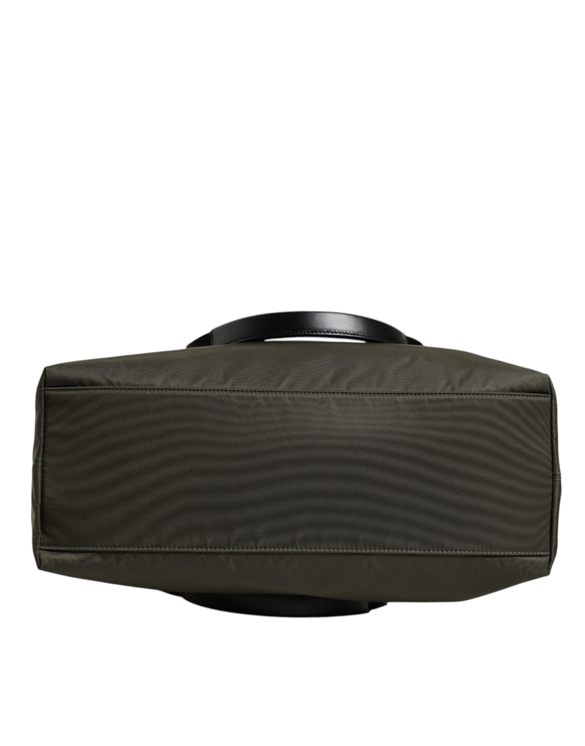 Dolce & Gabbana Militärische grüne Nylon-Schulterriemen-Tragetasche