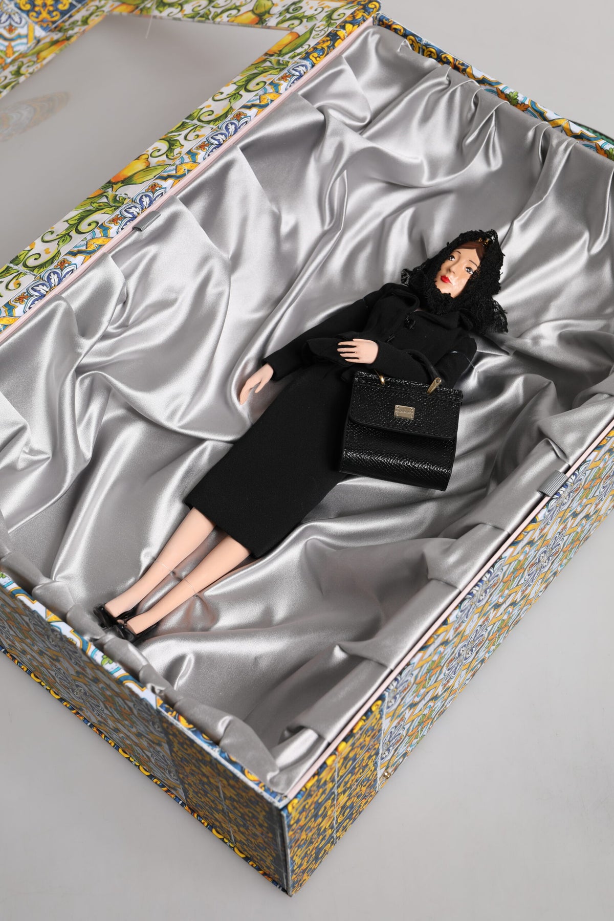 Dolce & Gabbana Schwarzes Kleid Keramik Porzellan Mode Leder Sizilien Puppen