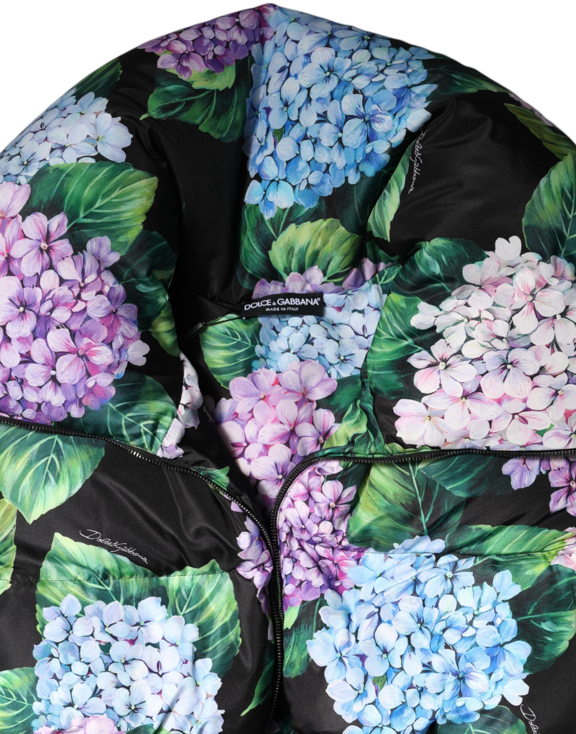 Dolce & Gabbana Gesteppte Jacke mit mehrfarbigem Blumendruck und Puffer