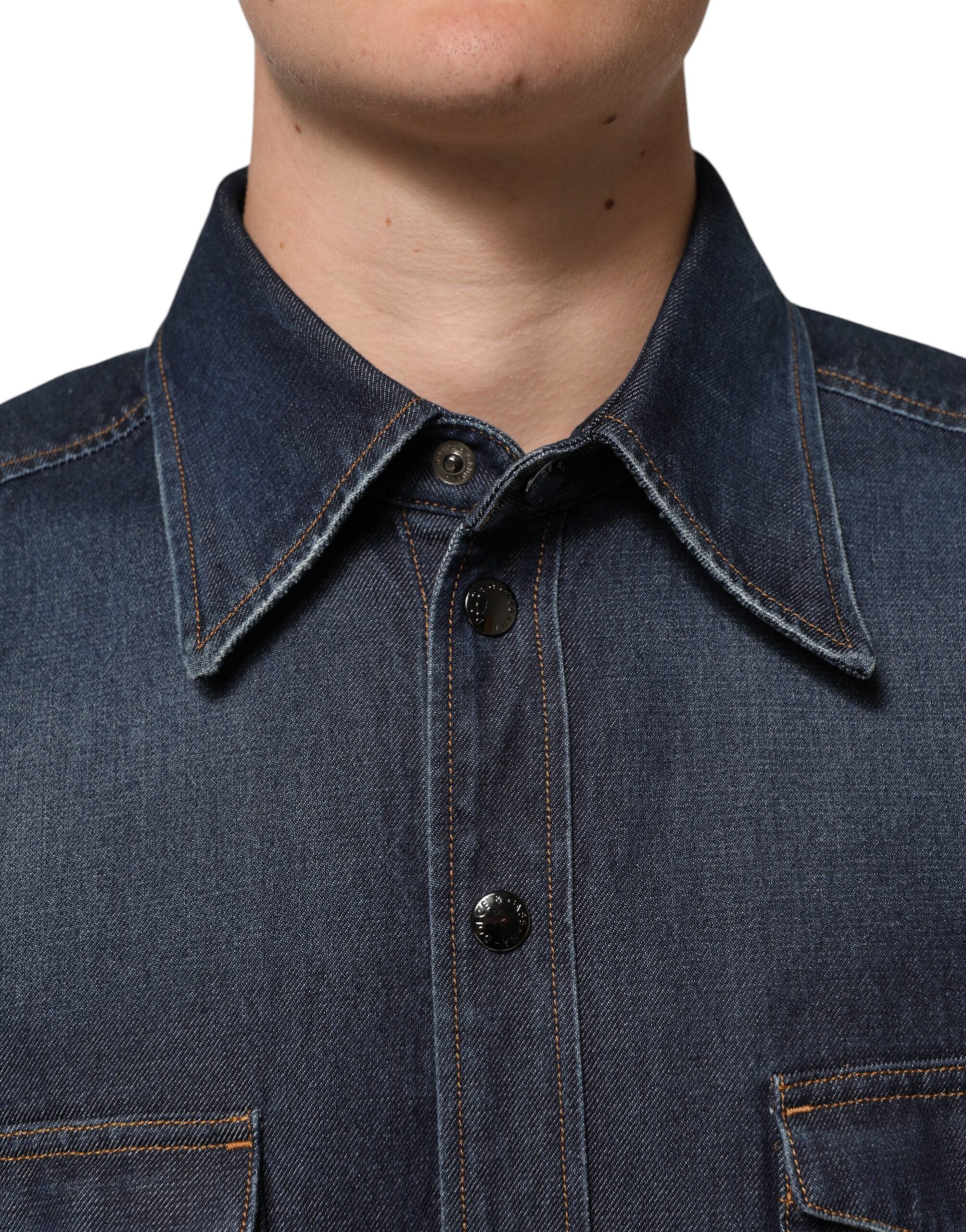 Dolce & Gabbana Blaues Denim Knopf lässig Logo Patch Männer Hemd