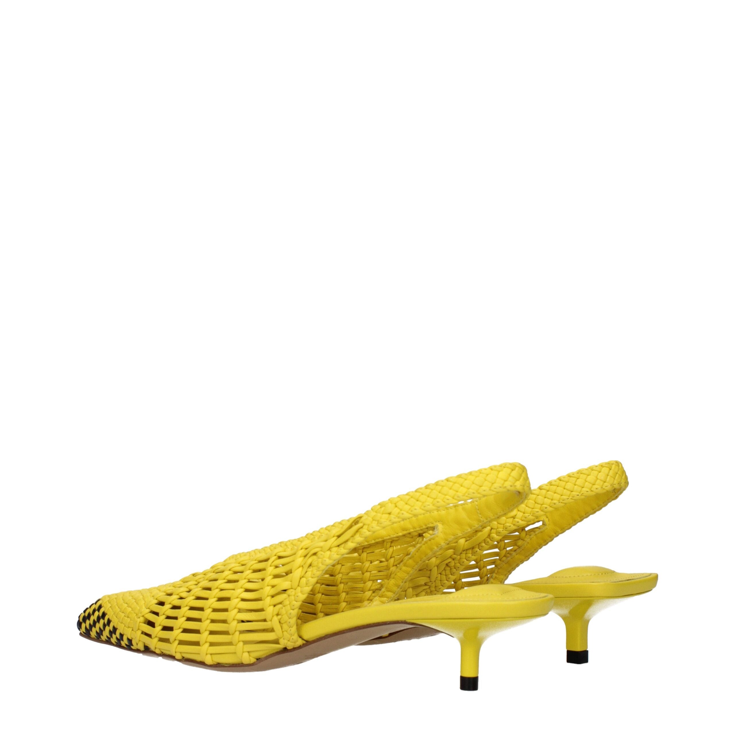 Jacquemus Gelbe Leder-Sandalen mit flacher Sohle