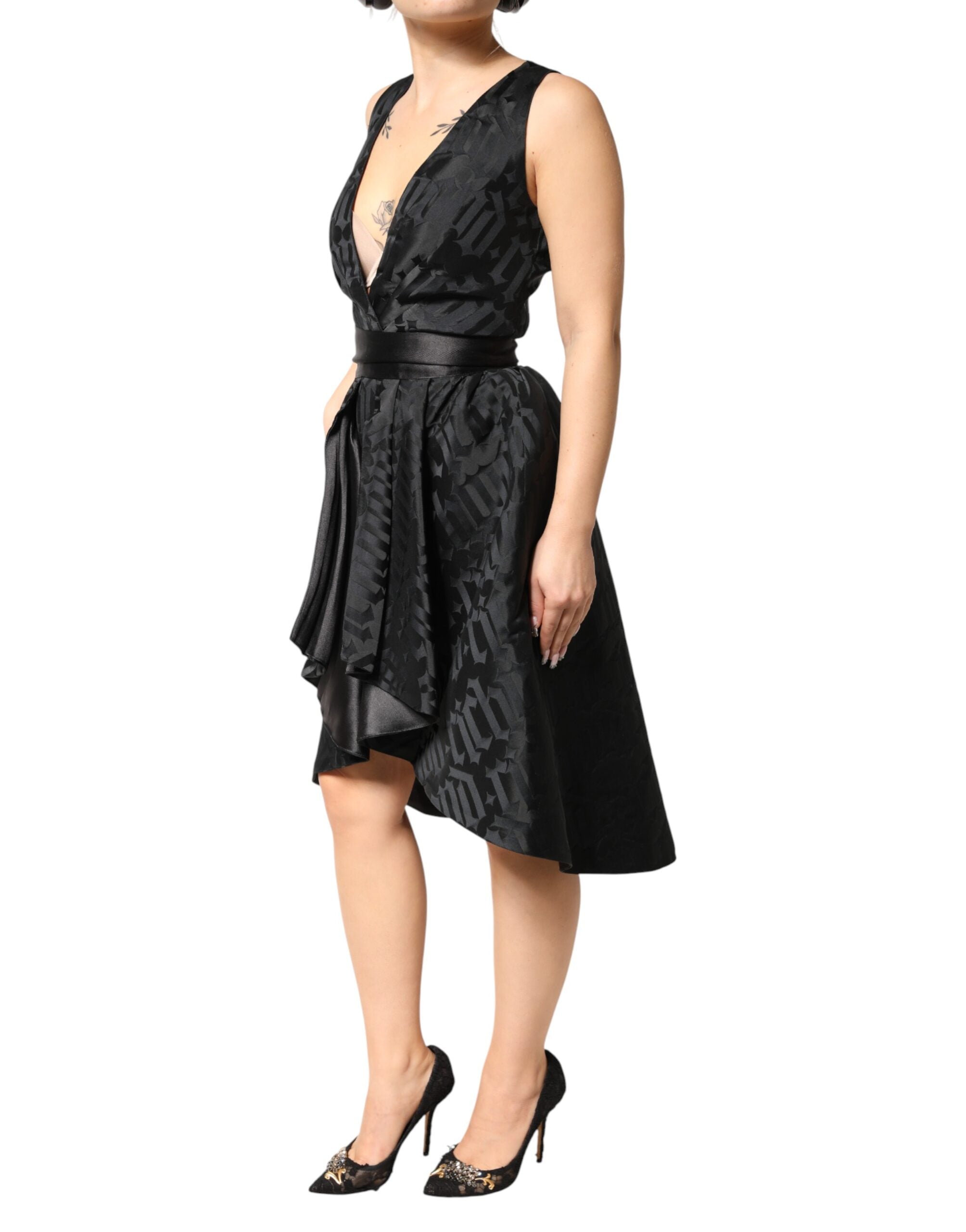 John Richmond Schwarzes Jacquard-Kleid mit tiefem V-Ausschnitt und Spaghettiträgern, zweiteilig