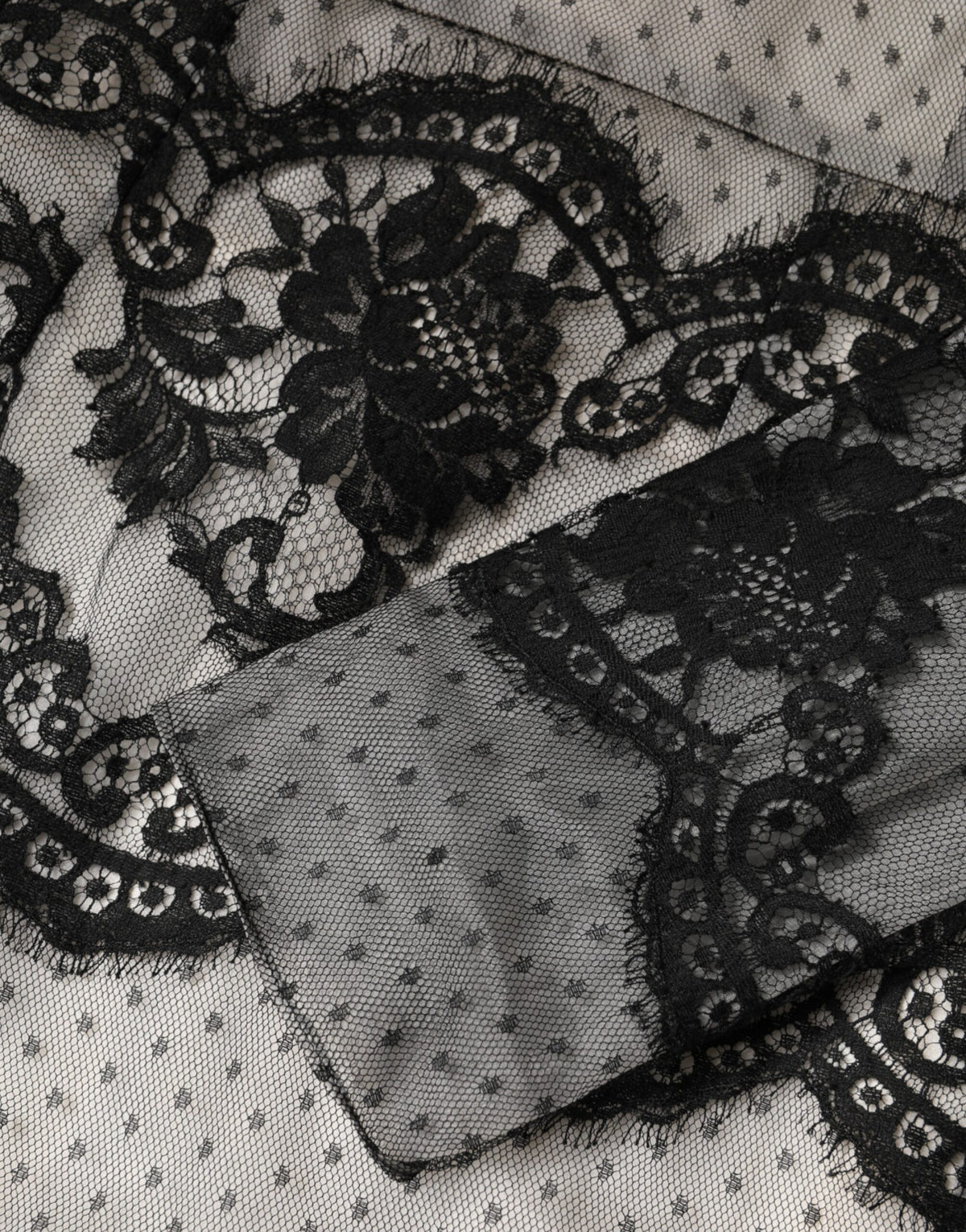 Dolce & Gabbana Schwarzes Maxikleid aus Seidenmischung mit Spitze in Schwarz und Weiß