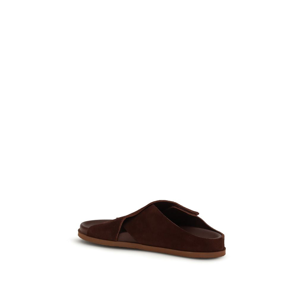 Pedro García Braune Samtsandalen