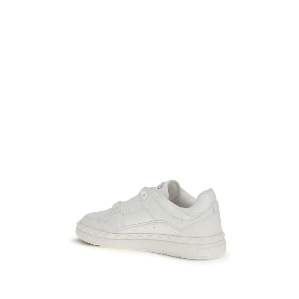 Valentino Garavani Weiße Low-Top-Sneaker aus Kalbsleder Bos Taurus